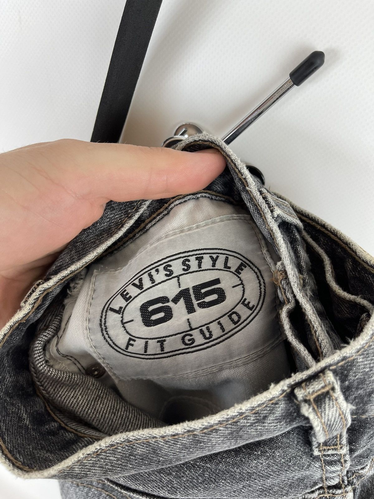Levi's Levi’s 615 vintage grey distressed made in UK Orange tab Size US 31 - 15 Thumbnail