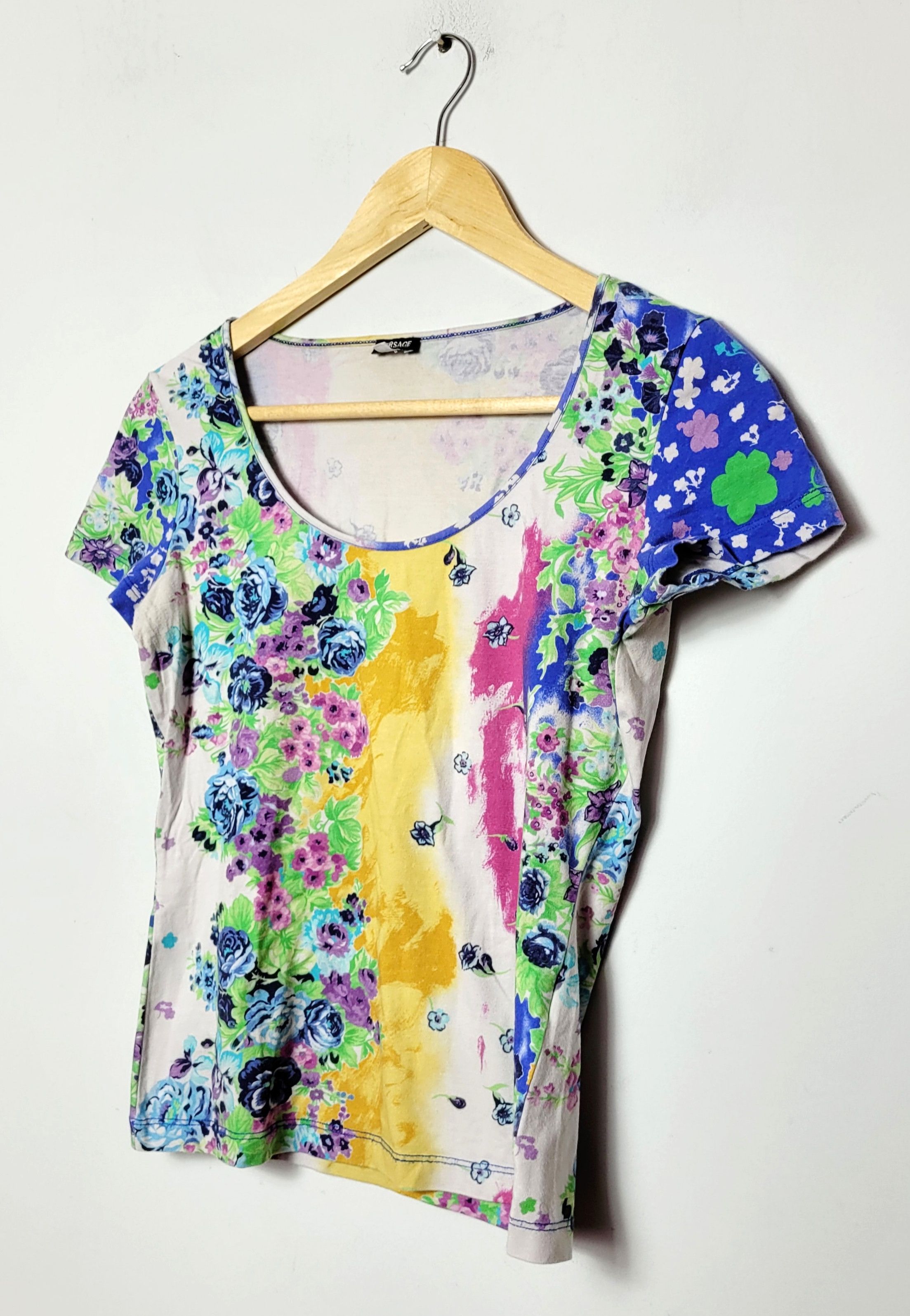 Versace Versace Vintage 90s Floral Top Size US S / EU 44-46 / 1 - 2 Thumbnail