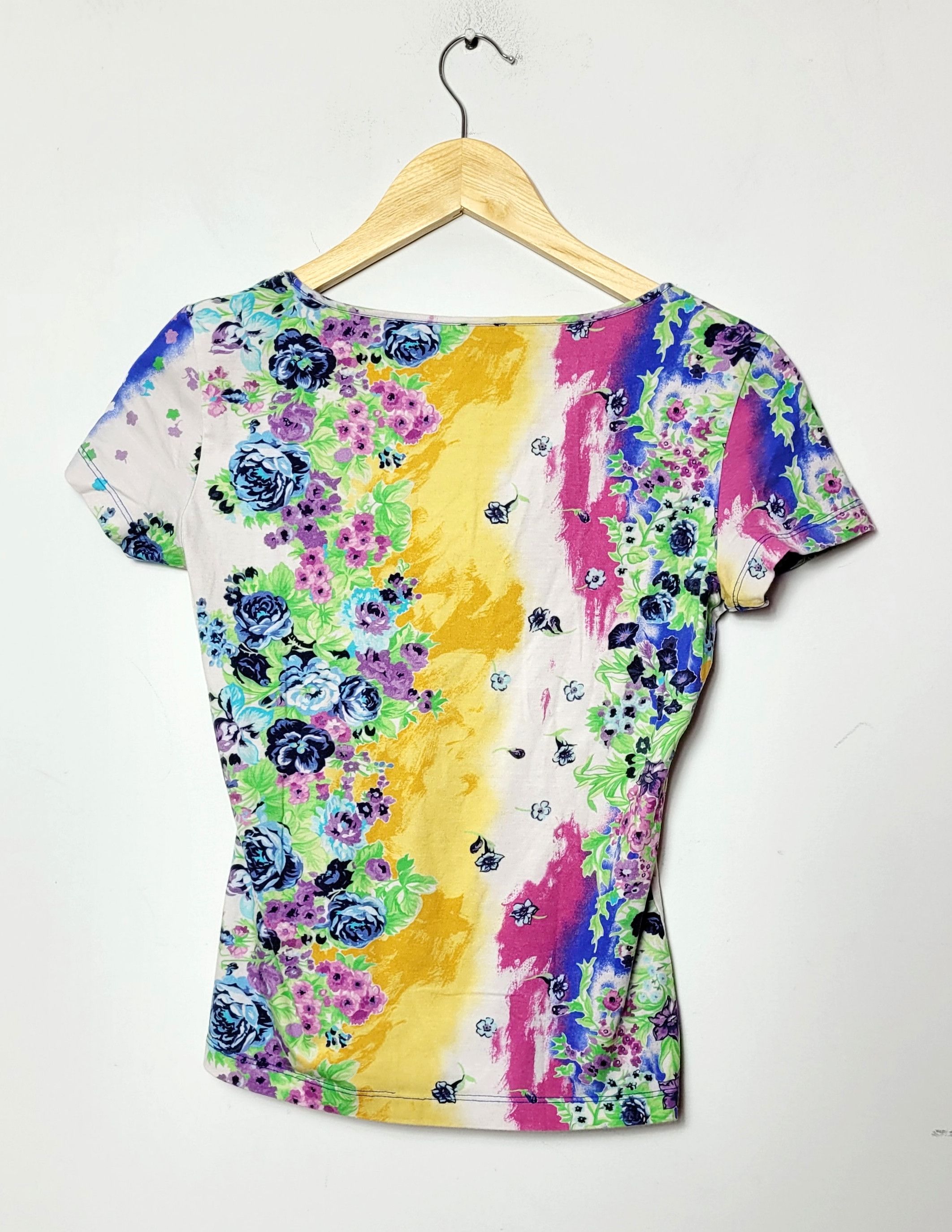 Versace Versace Vintage 90s Floral Top Size US S / EU 44-46 / 1 - 7 Thumbnail