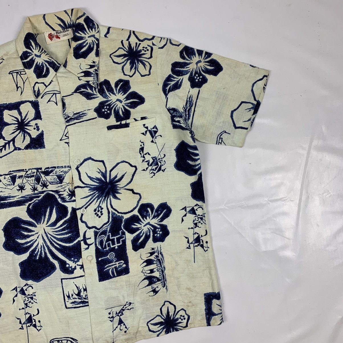 Vintage Vintage Hawaiian Flower Button Up Shirt Size US XL / EU 56 / 4 - 3 Thumbnail