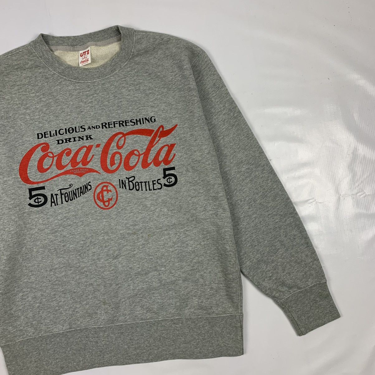 Coca Cola Uniqlo X Coca Cola Sweatshirt Size US M / EU 48-50 / 2 - 3 Thumbnail
