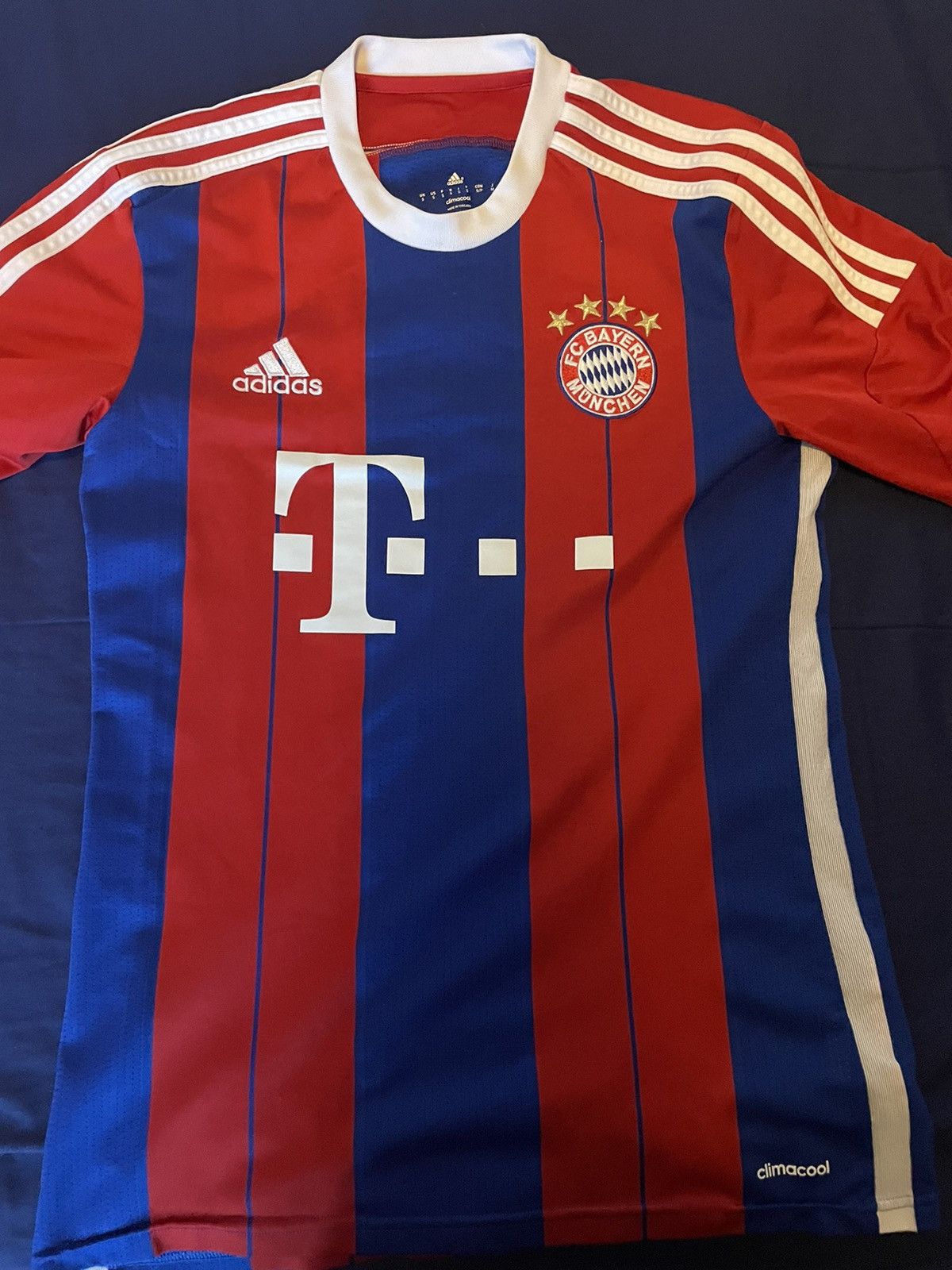BAYERN MUNICH 2012 HOME KIT