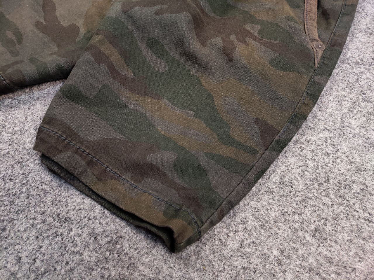True Religion True Religion Vintage 90's Camo Logo Cotton Casual Shorts Size US 34 / EU 50 - 4 Thumbnail