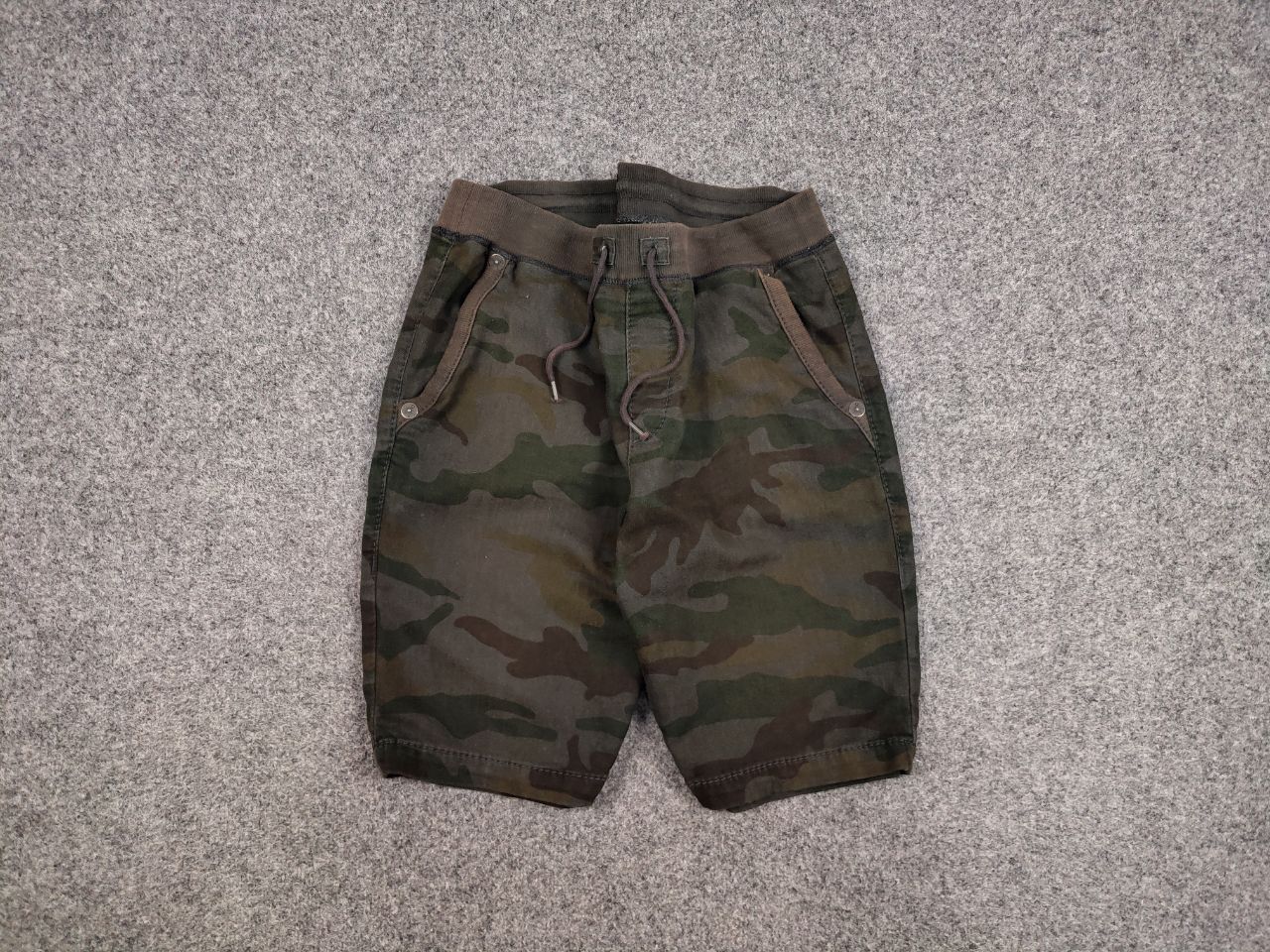 True Religion True Religion Vintage 90's Camo Logo Cotton Casual Shorts Size US 34 / EU 50 - 1 Thumbnail