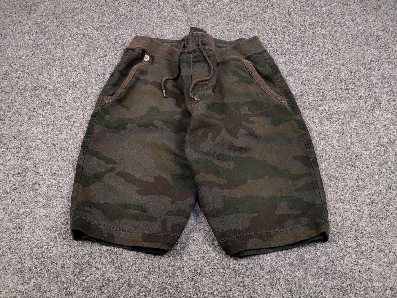 True Religion True Religion Vintage 90's Camo Logo Cotton Casual Shorts Size US 34 / EU 50 - 2 Thumbnail