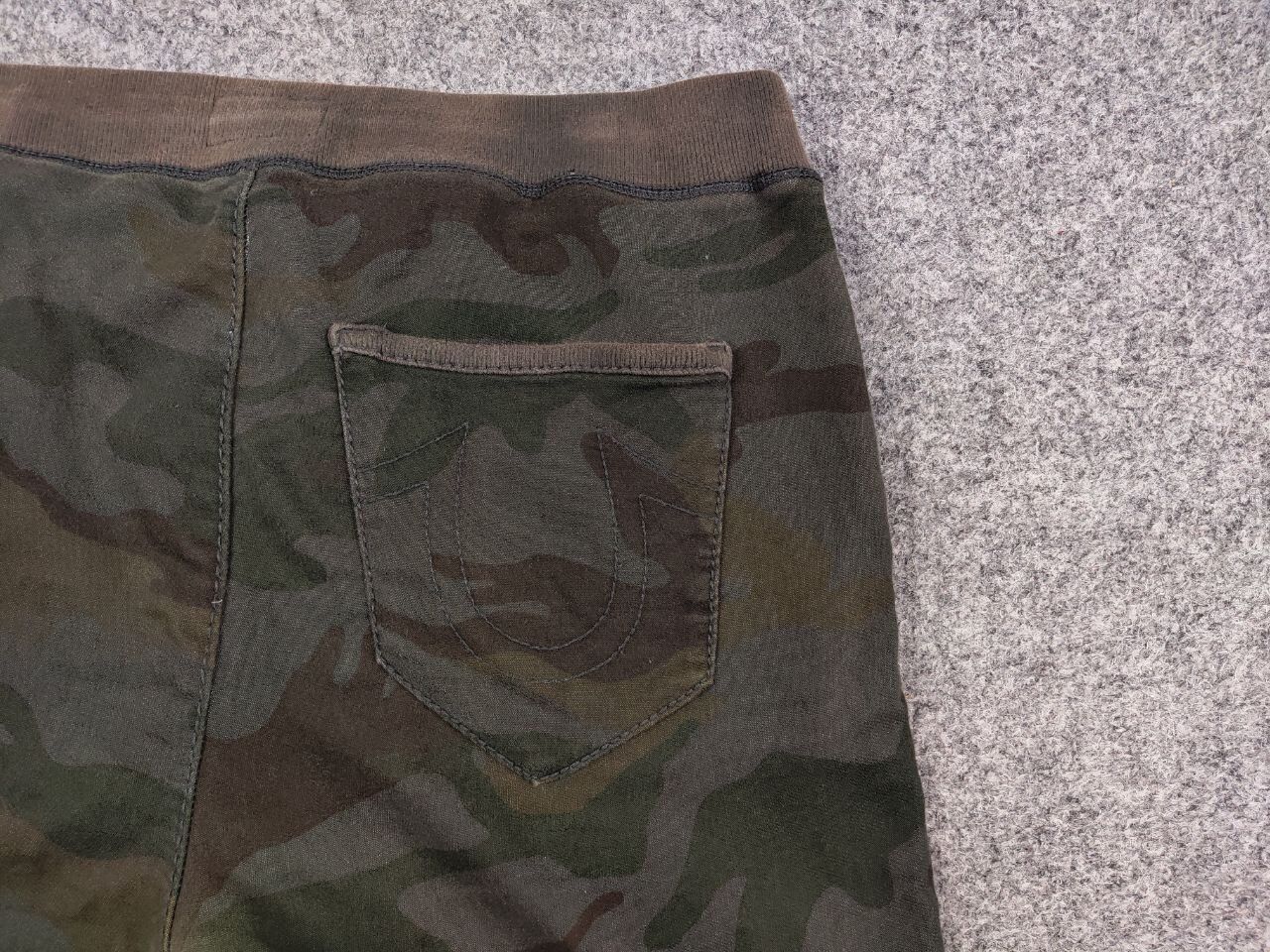 True Religion True Religion Vintage 90's Camo Logo Cotton Casual Shorts Size US 34 / EU 50 - 12 Thumbnail