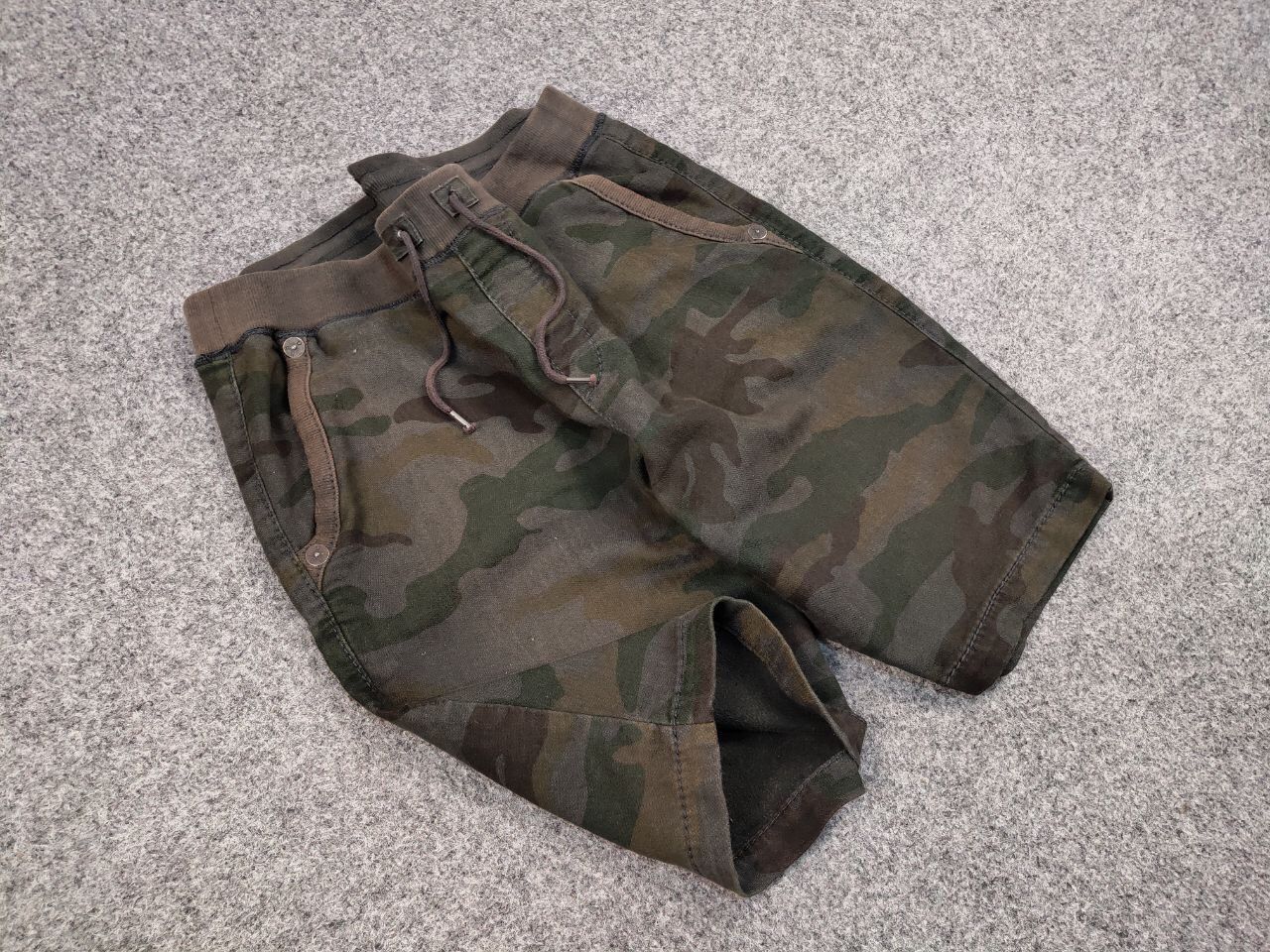 True Religion True Religion Vintage 90's Camo Logo Cotton Casual Shorts Size US 34 / EU 50 - 8 Thumbnail