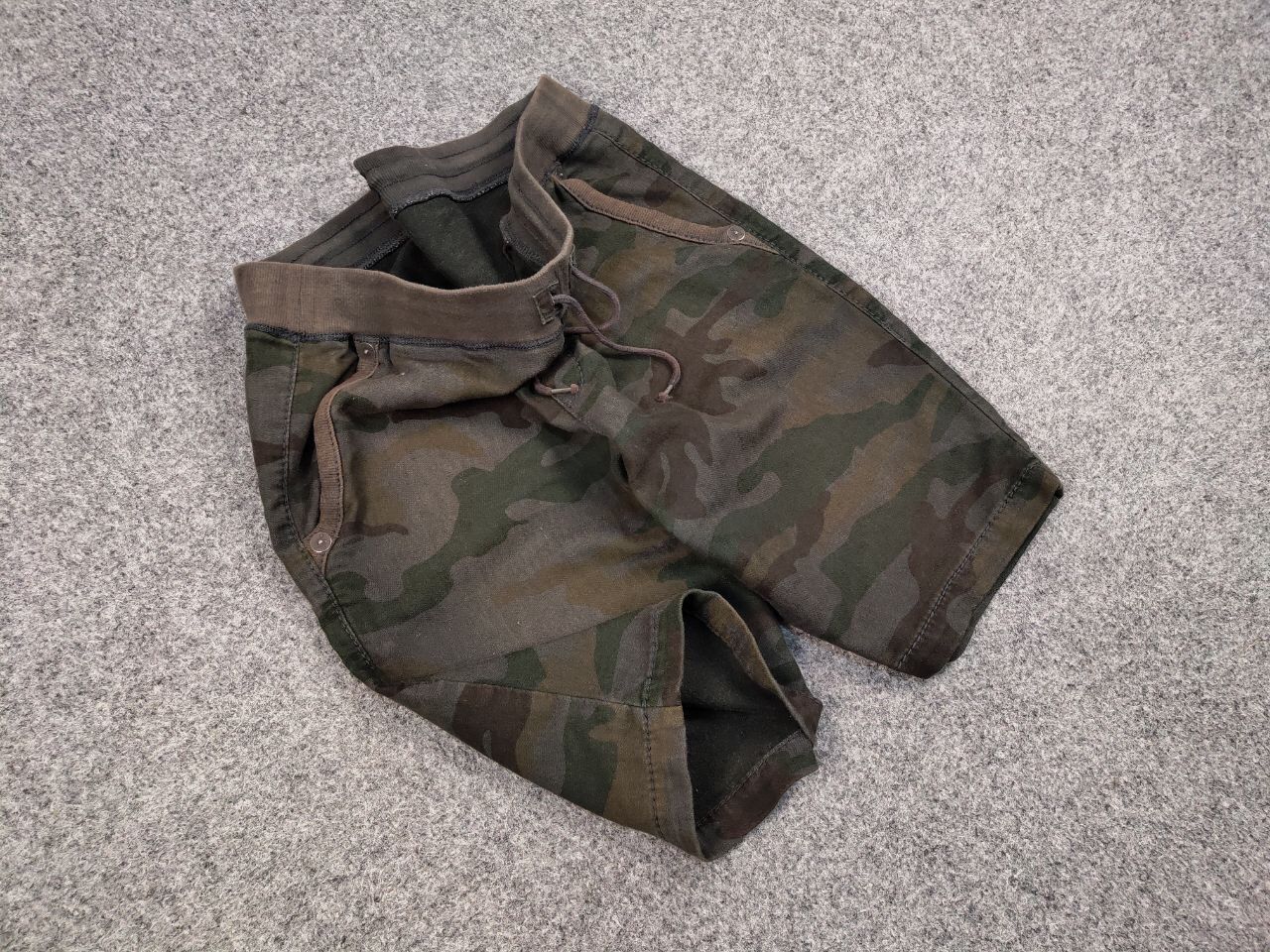 True Religion True Religion Vintage 90's Camo Logo Cotton Casual Shorts Size US 34 / EU 50 - 9 Thumbnail