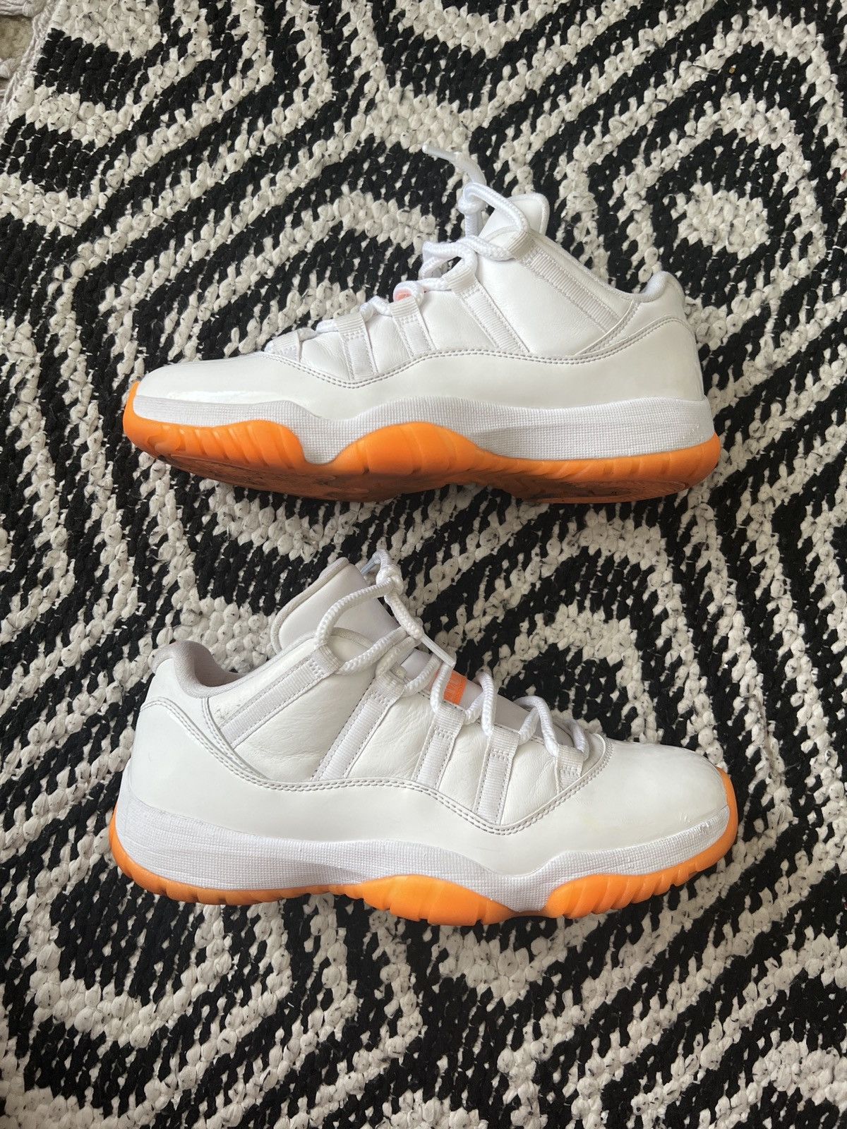 jordan 11 low citrus size 9