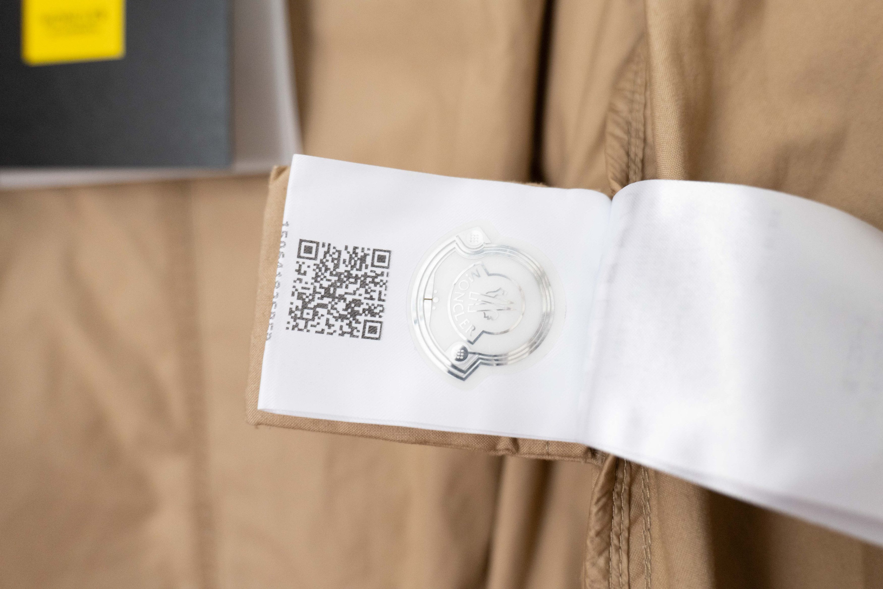 JW Anderson × Moncler Dungeness coat Size US XS / EU 42 / 0 - 12 Thumbnail