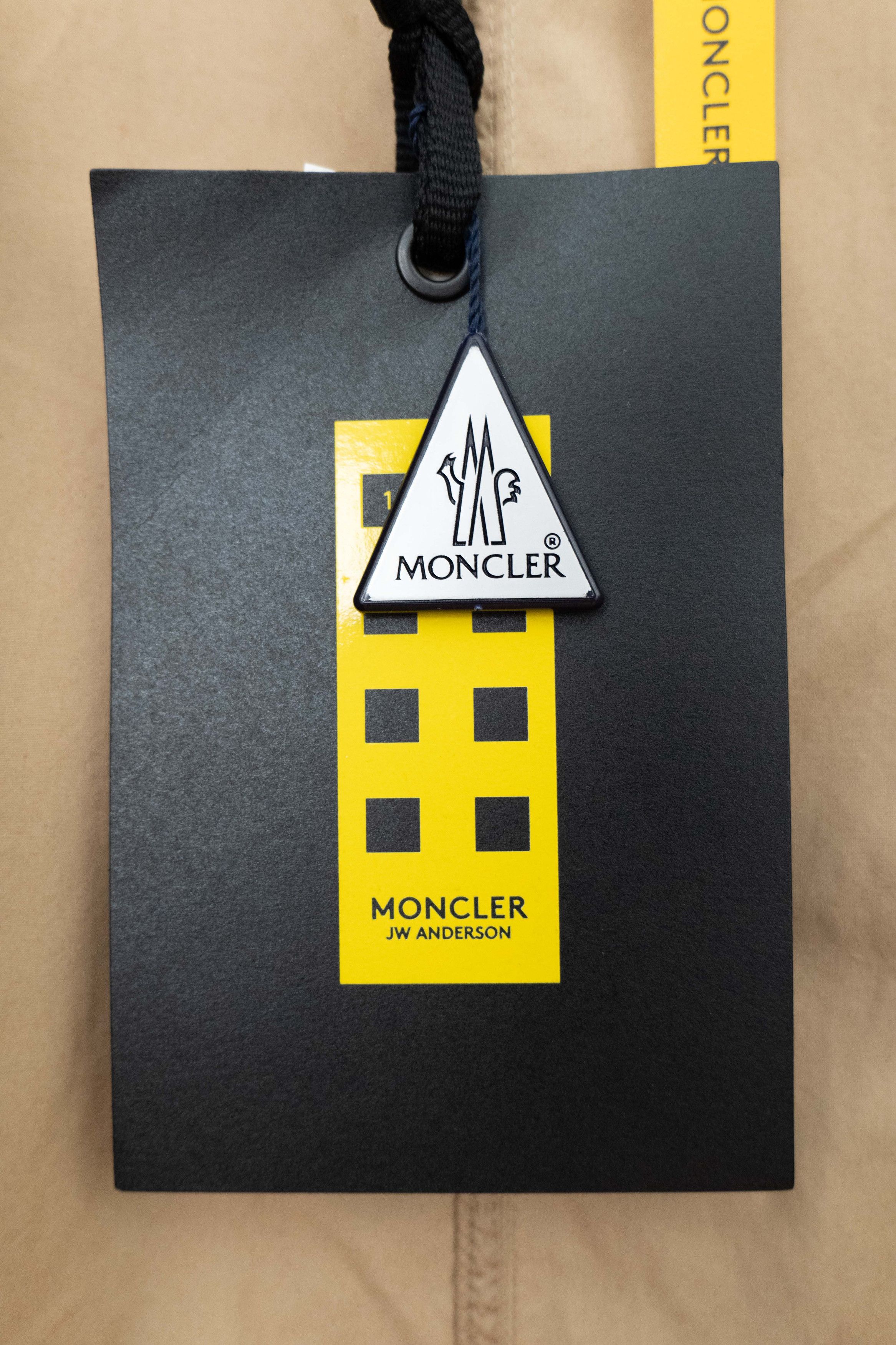 JW Anderson × Moncler Dungeness coat Size US XS / EU 42 / 0 - 8 Thumbnail