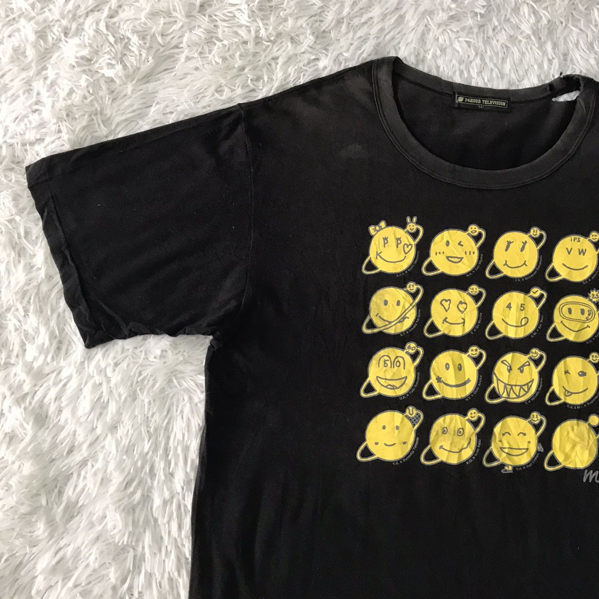 Japanese Brand × Vintage 💥Steals💥Vtg 24 Hour Television Emojis Tee Size US L / EU 52-54 / 3 - 6 Thumbnail