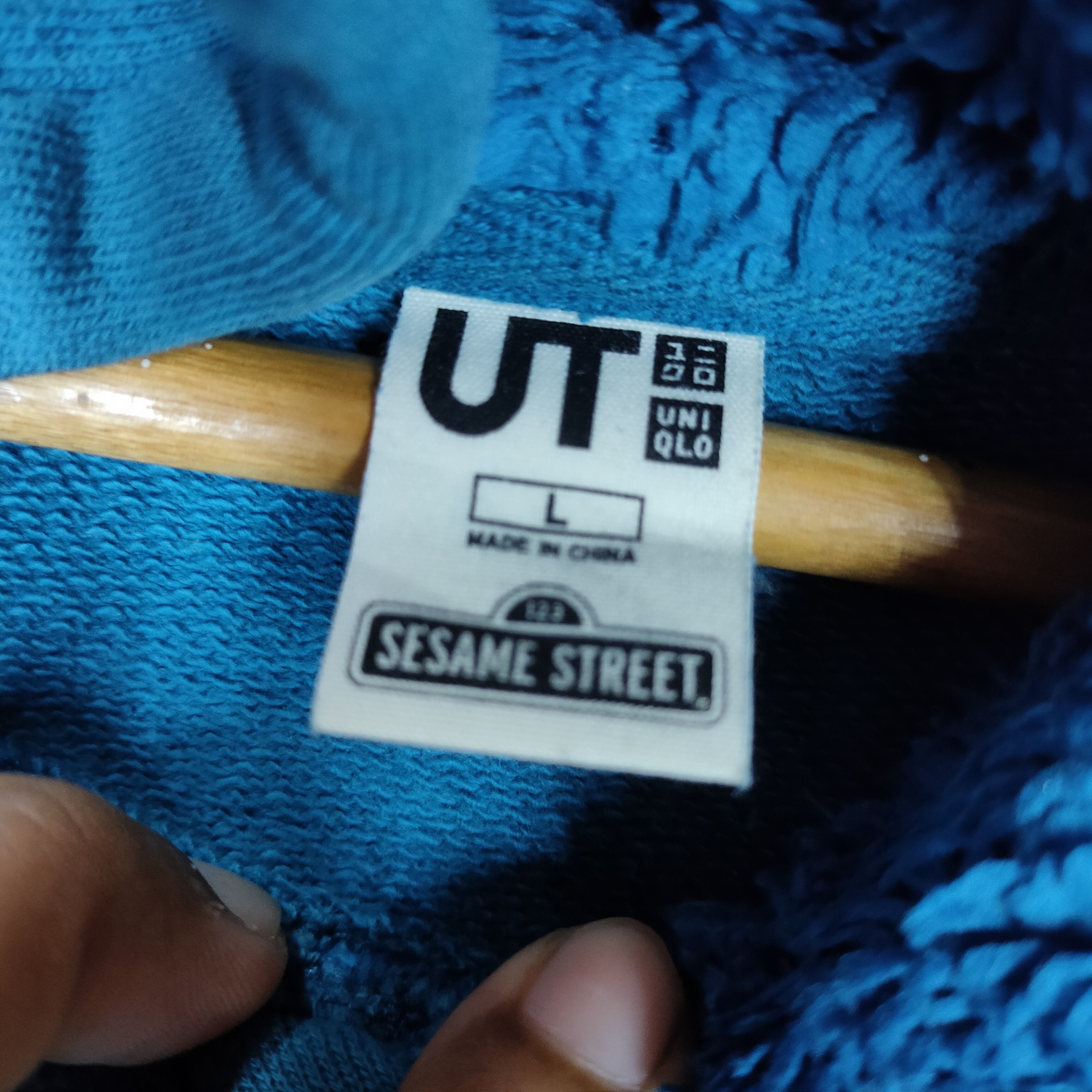 Other SESAME STREET COOKIE MONSTER Spellout Uniqlo Hoodie Size US M / EU 48-50 / 2 - 5 Thumbnail