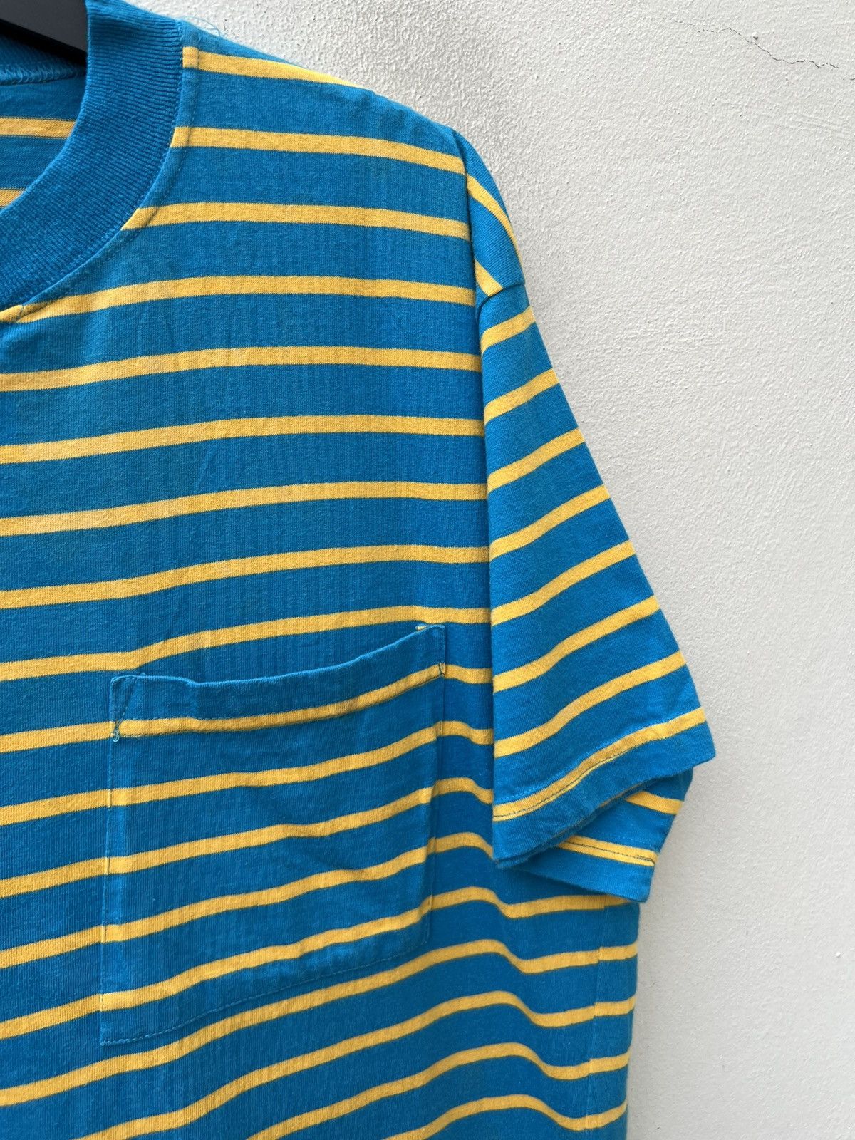 Vintage Vintage 90s Cheetah Mervyns Striped tee Grunge Skate Surf Size US L / EU 52-54 / 3 - 5 Thumbnail