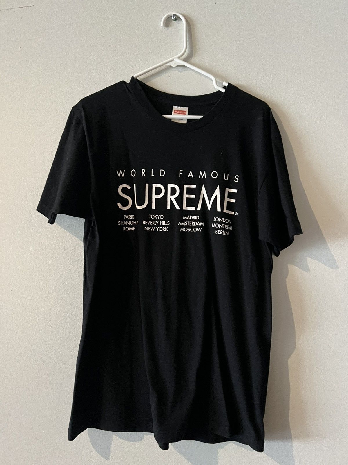 Supreme World Famous T