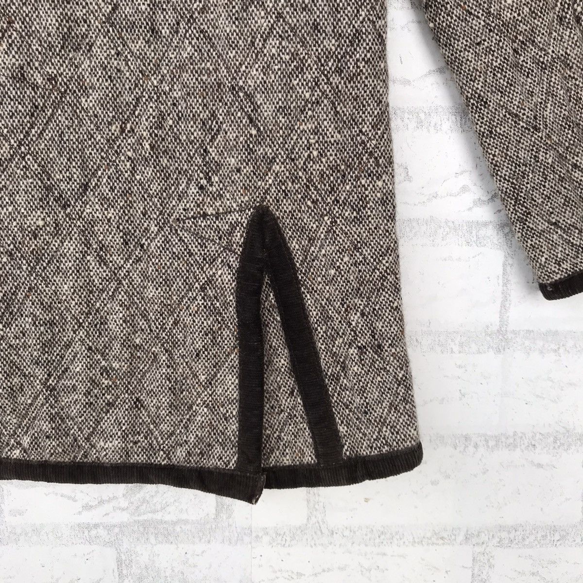 Helly Hansen × Japanese Brand × Vintage Helly Hansen Brown Quilted Jacket - Button-Up Ribbed Collar Size M / US 6-8 / IT 42-44 - 10 Thumbnail