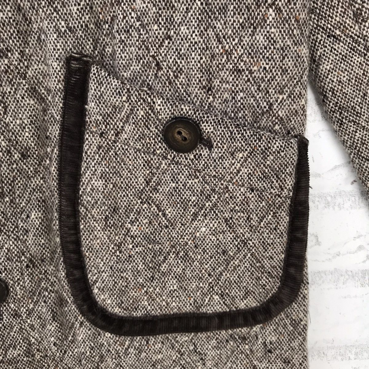 Helly Hansen × Japanese Brand × Vintage Helly Hansen Brown Quilted Jacket - Button-Up Ribbed Collar Size M / US 6-8 / IT 42-44 - 6 Thumbnail