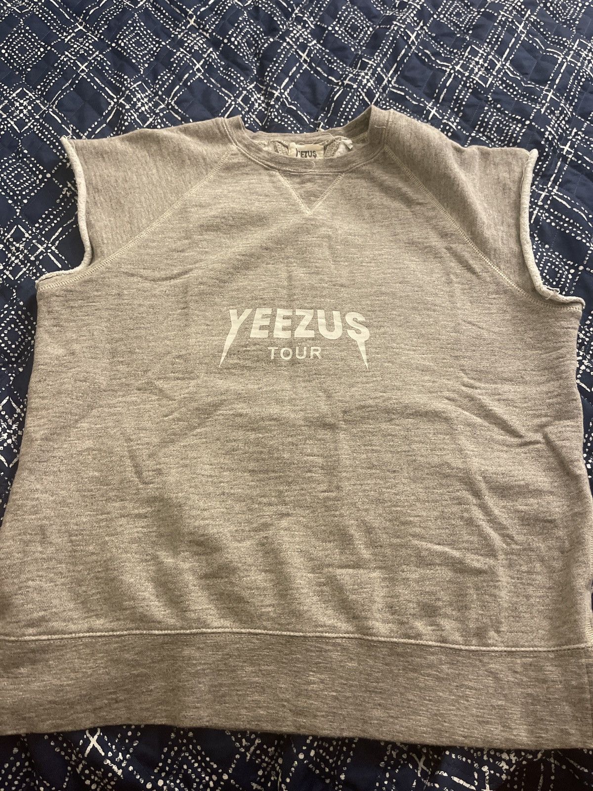 Yeezus Tour Cutoff Sweatshirt - Men's L