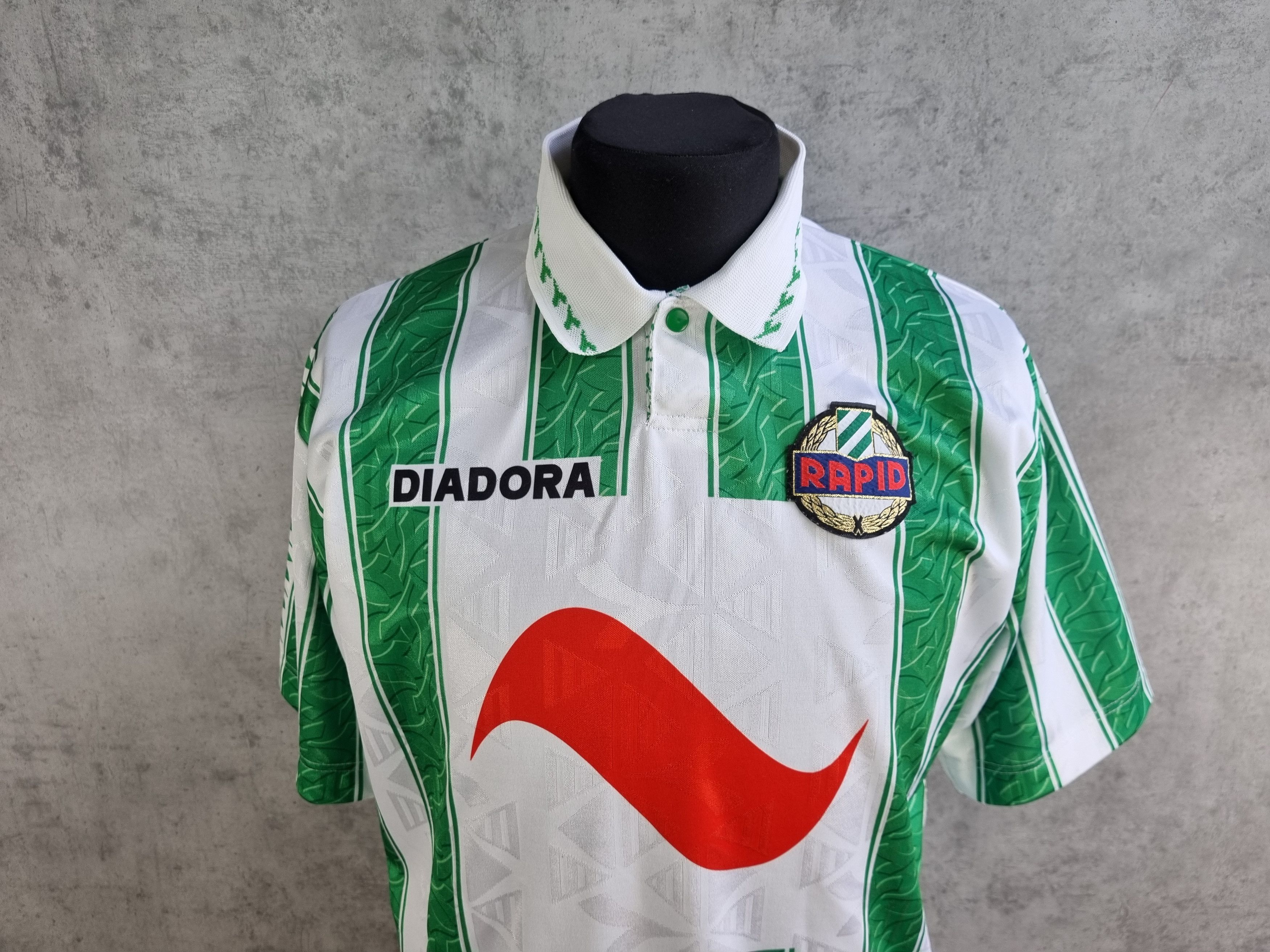 Vintage 1994-96 Vintage RAPID WIEN DIADORA Soccer Jersey Rare Size US L / EU 52-54 / 3 - 2 Thumbnail