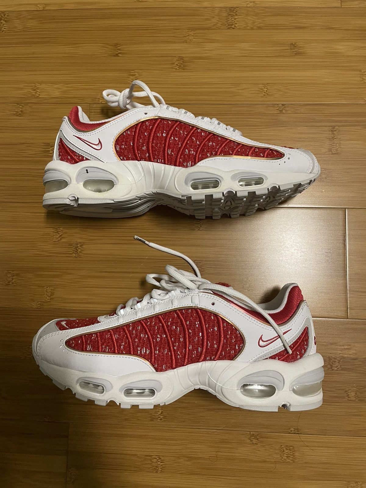 Supreme x Air Max Tailwind University Red 2019
