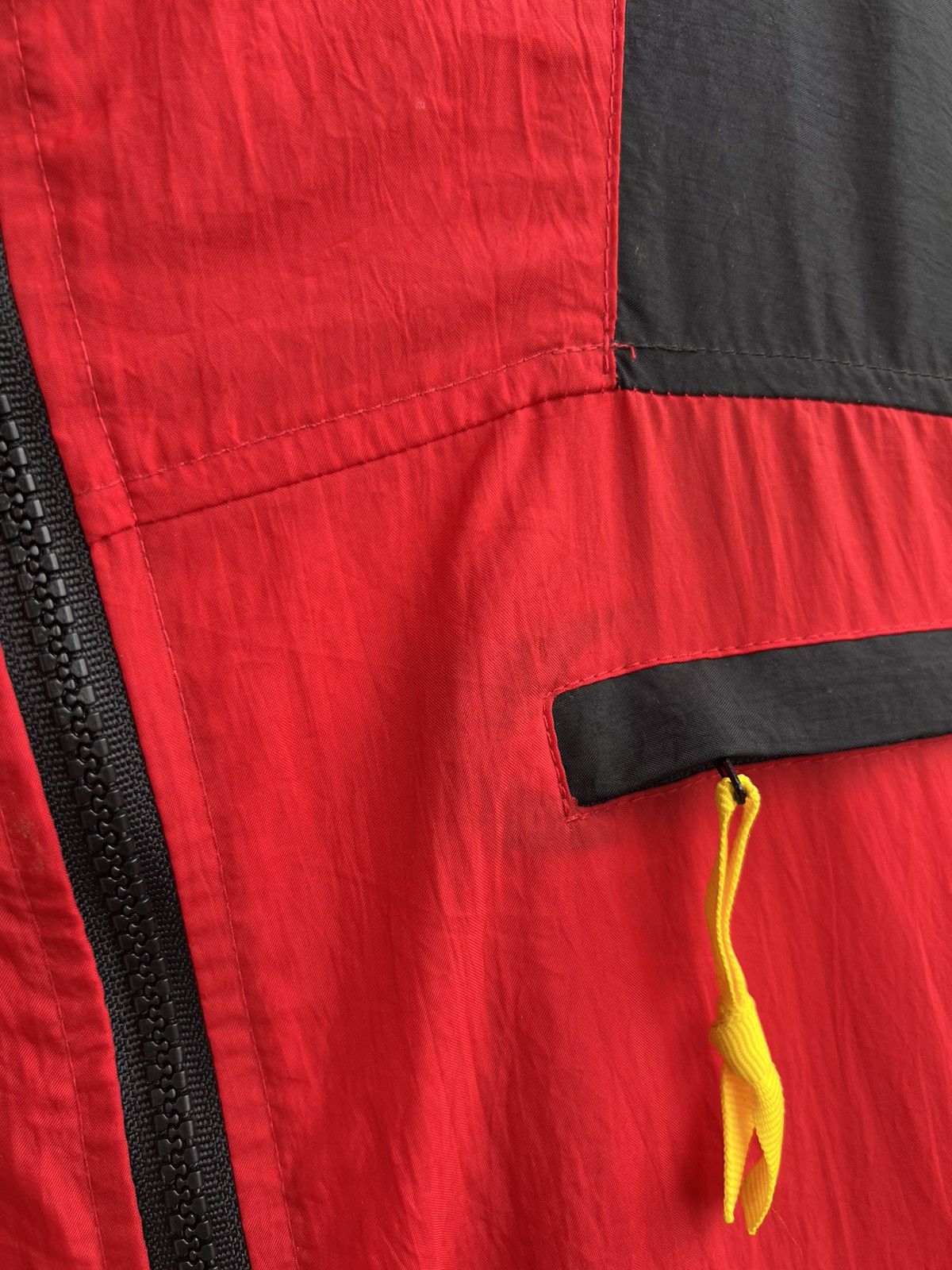 Ferrari × Vintage VINTAGE 90S Marlboro LIGHT RACING ANORAK JACKET Size US L / EU 52-54 / 3 - 11 Thumbnail