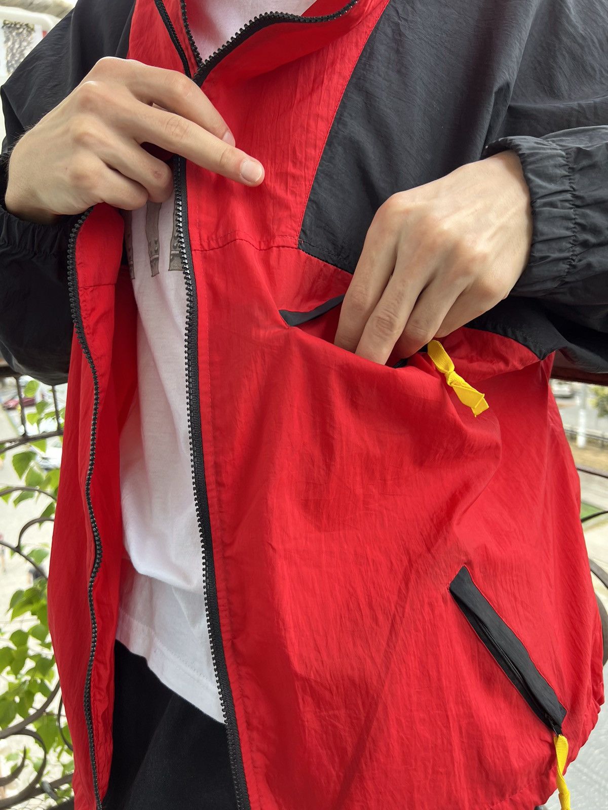 Ferrari × Vintage VINTAGE 90S Marlboro LIGHT RACING ANORAK JACKET Size US L / EU 52-54 / 3 - 22 Thumbnail