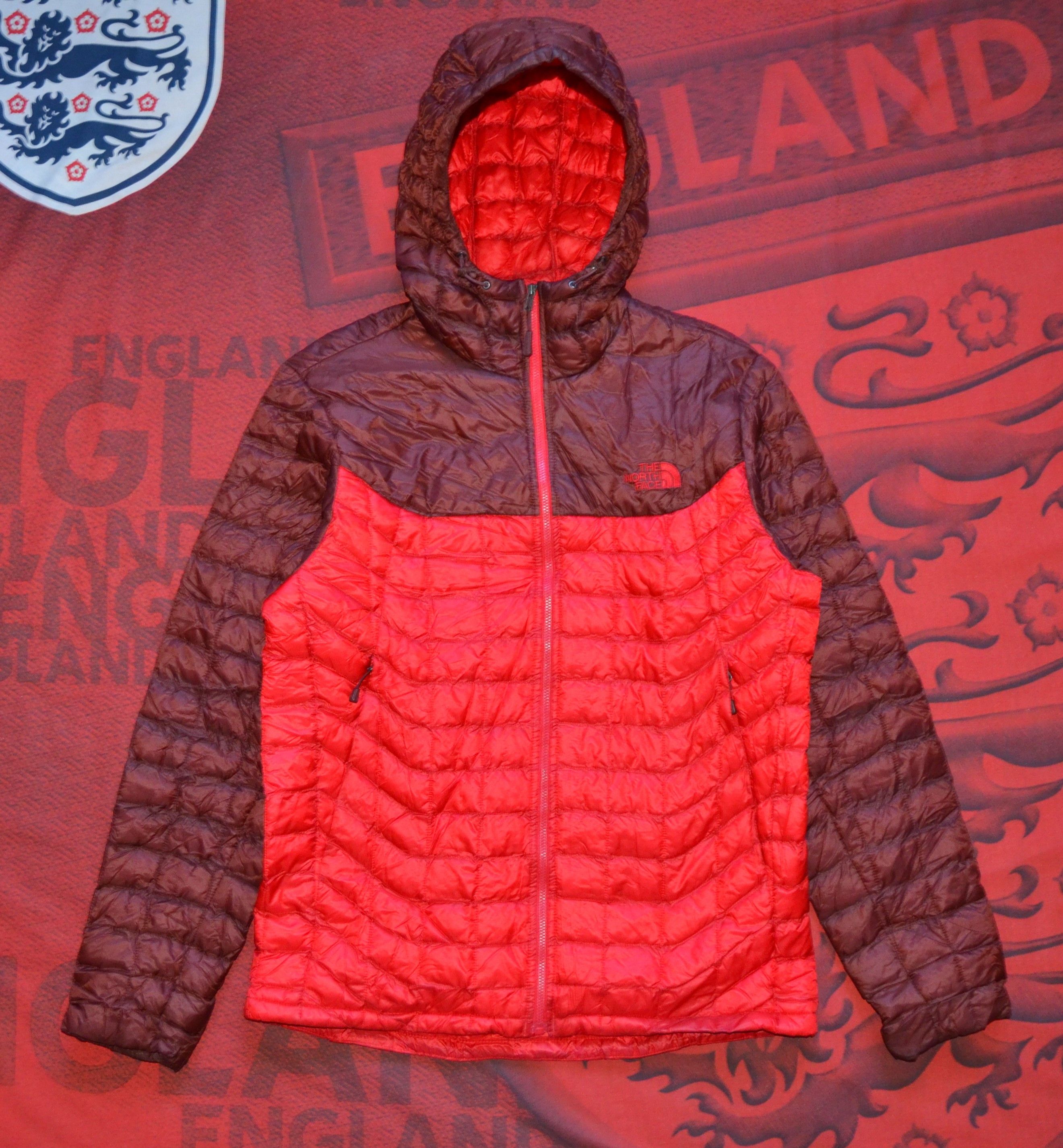 The North Face The North Face Thermoball Men's Hooded Jacket Red Outdoor Size US M / EU 48-50 / 2 - 21 Thumbnail
