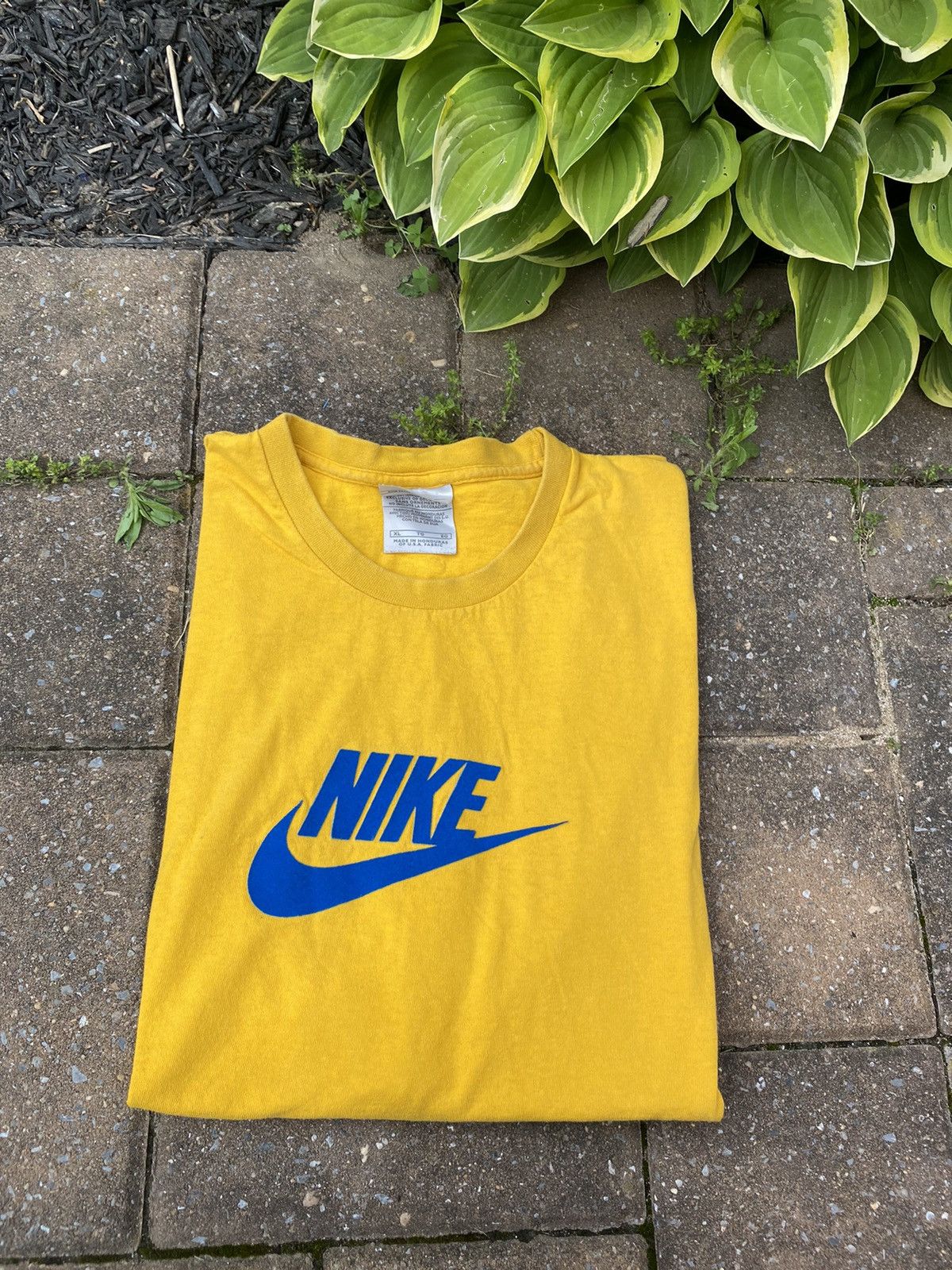 mens vintage nike shirt