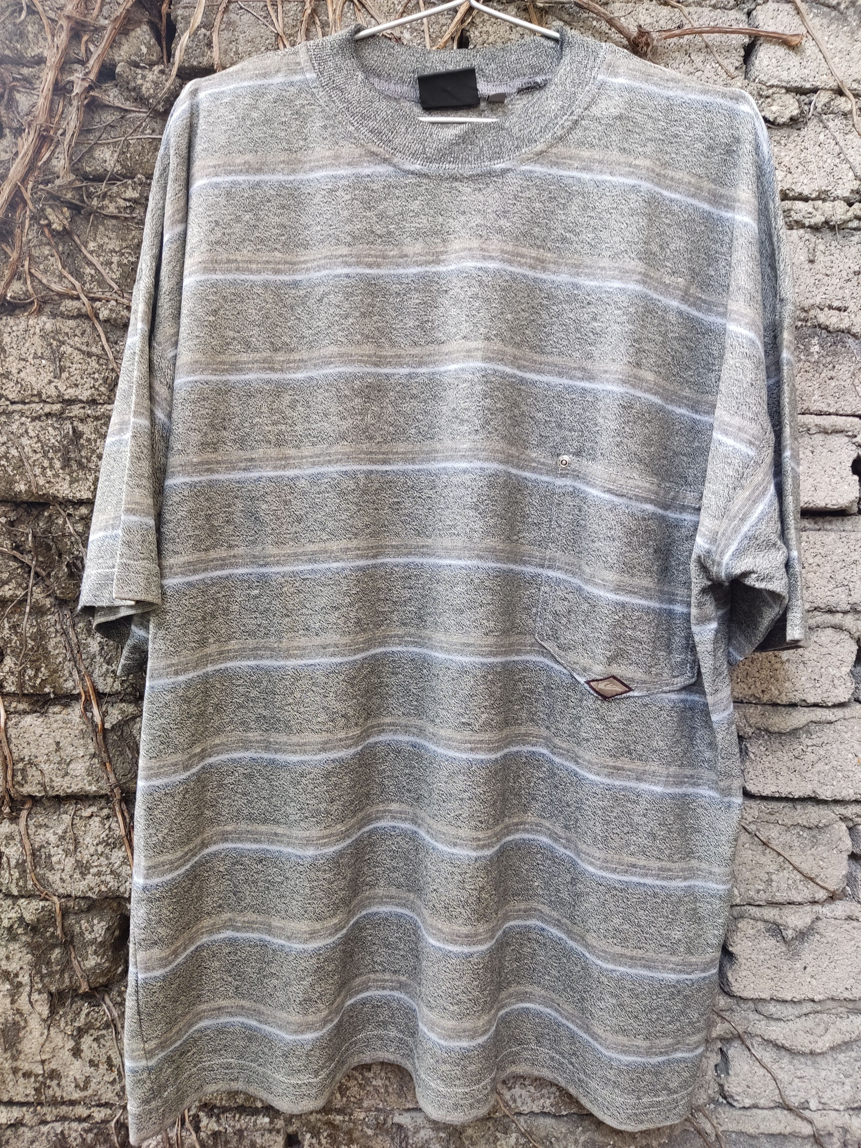 Vintage Quicksilver T-Shirt (Silver Edition)