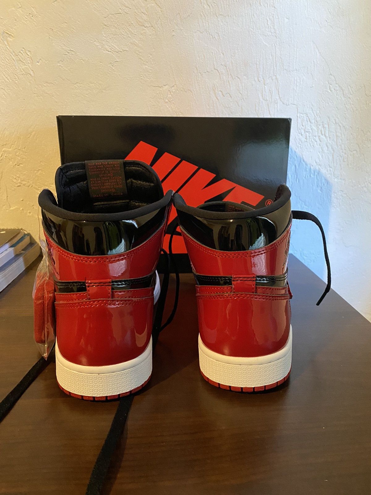 Jordan Brand Jordan 1 Retro High OG Patent Bred Size US 9 / EU 42 - 8 Thumbnail