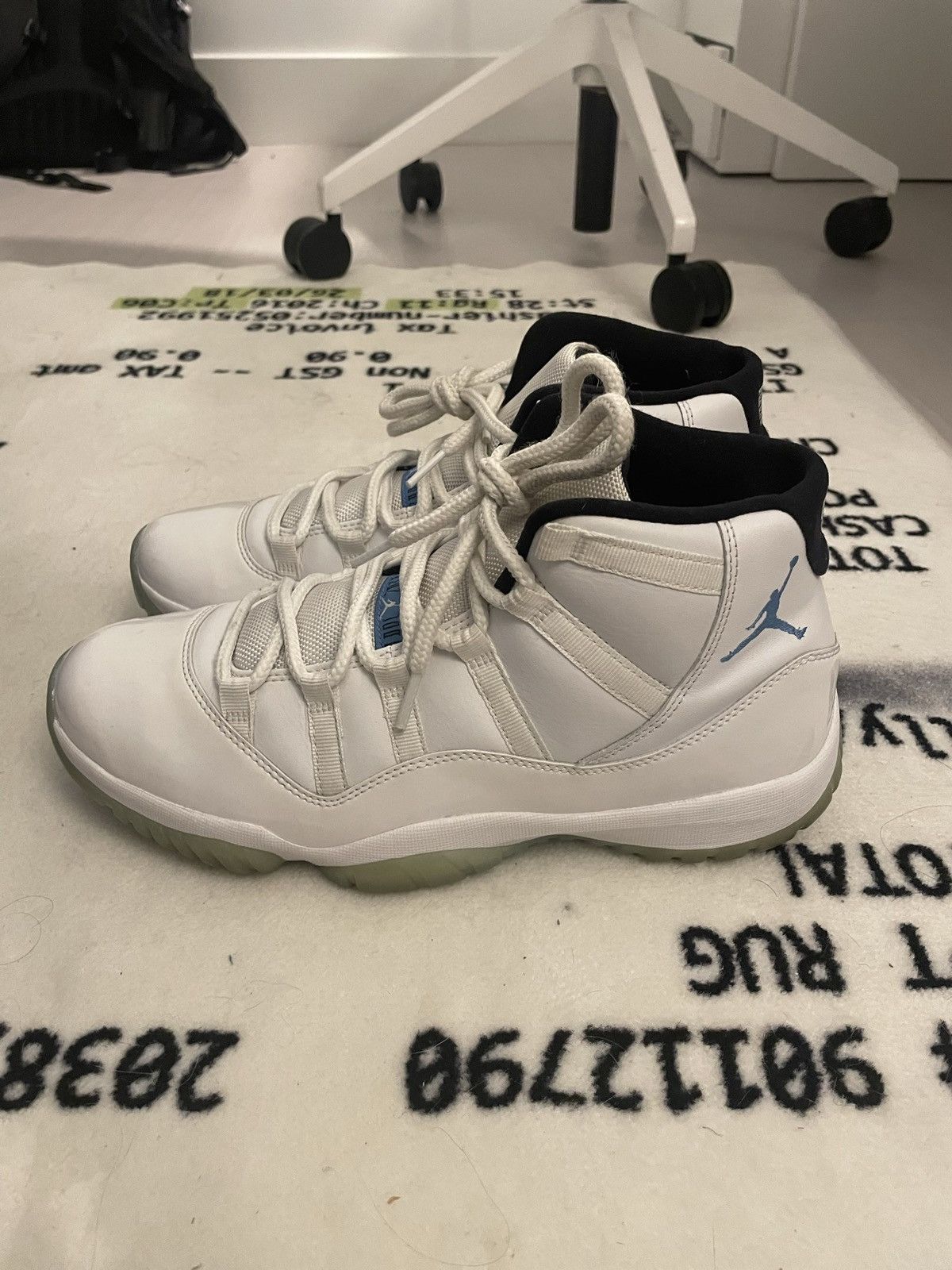 Jordan Brand Air Jordan 11 Retro 2014 Legend Blue 2014 Size US 10.5 / EU 43-44 - 3 Thumbnail