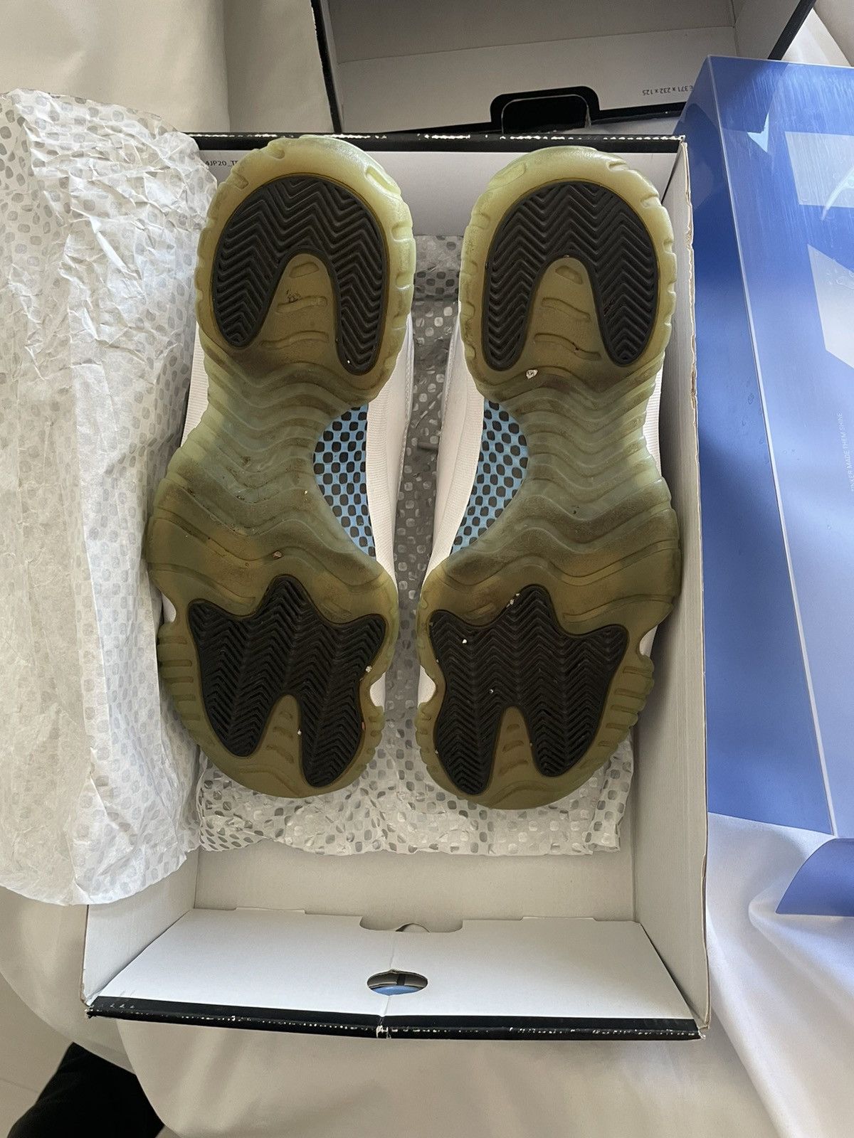 Jordan Brand Air Jordan 11 Retro 2014 Legend Blue 2014 Size US 10.5 / EU 43-44 - 17 Thumbnail