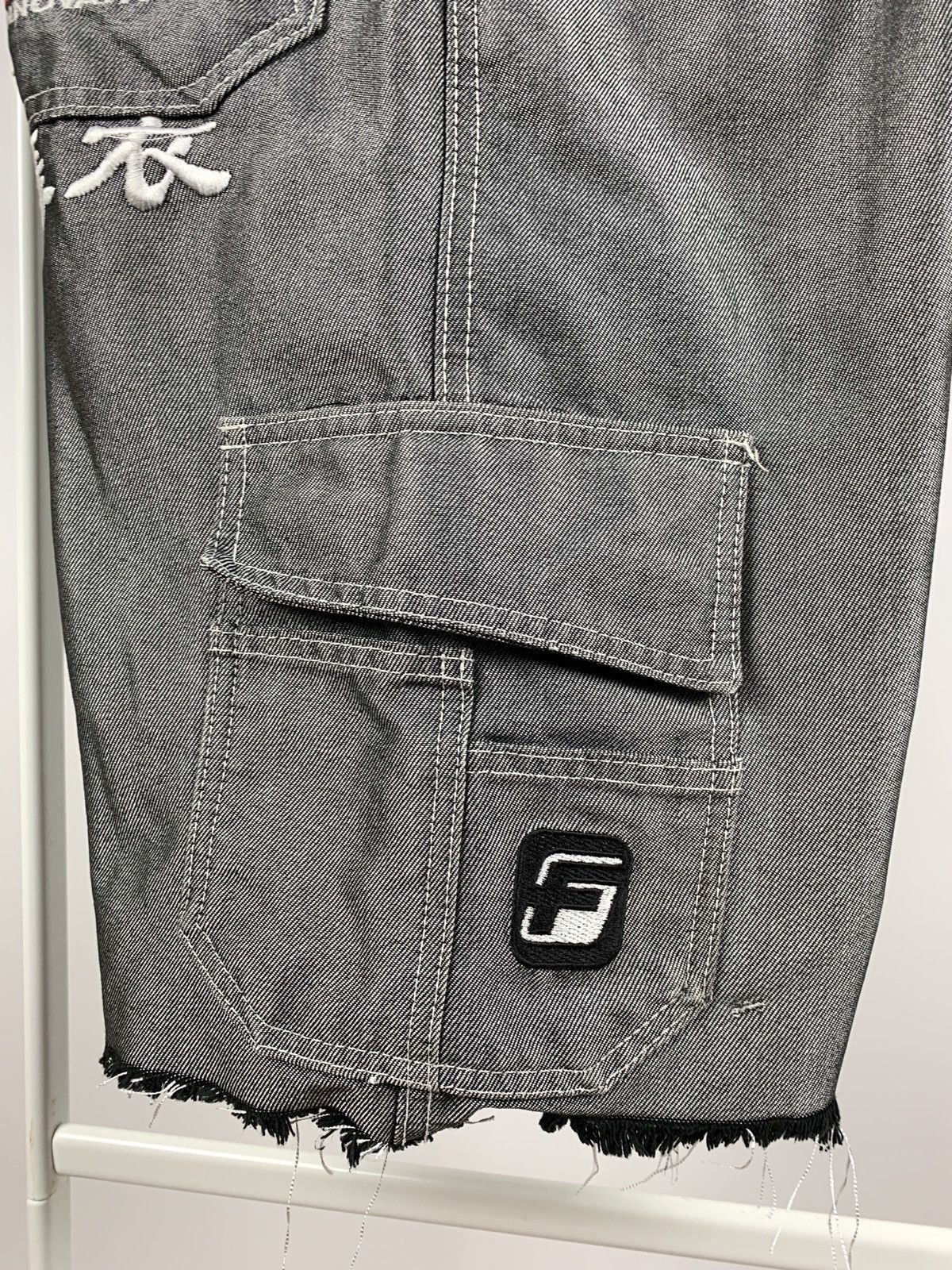 Fubu Vintage Fubu Cargo Grey Shorts Rap Style Size US 28 / EU 44 - 16 Thumbnail