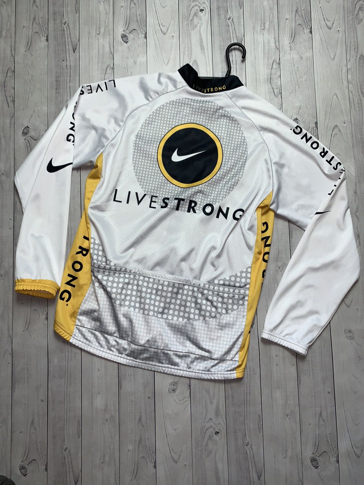 Vintage Vintage Cycling Nike Live strong jersey suit size L rare Size US 36 / EU 52 - 3 Thumbnail