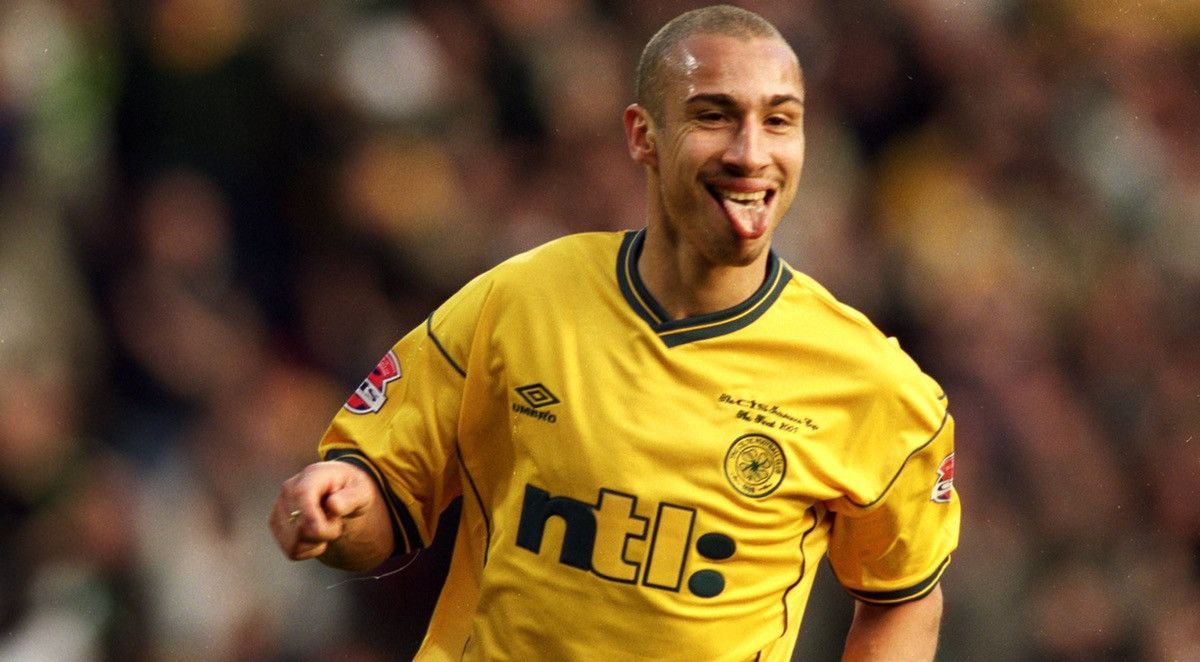 2000 Umbro Celtic rare yellow soccer jersey