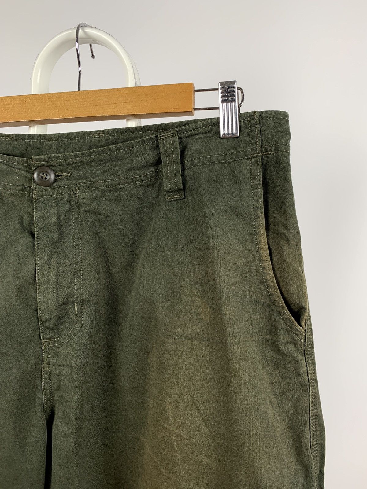 Carhartt Vintage Carhartt Faded Khaki Cargo Thrift Pants Travis Style Size US 36 / EU 52 - 12 Thumbnail