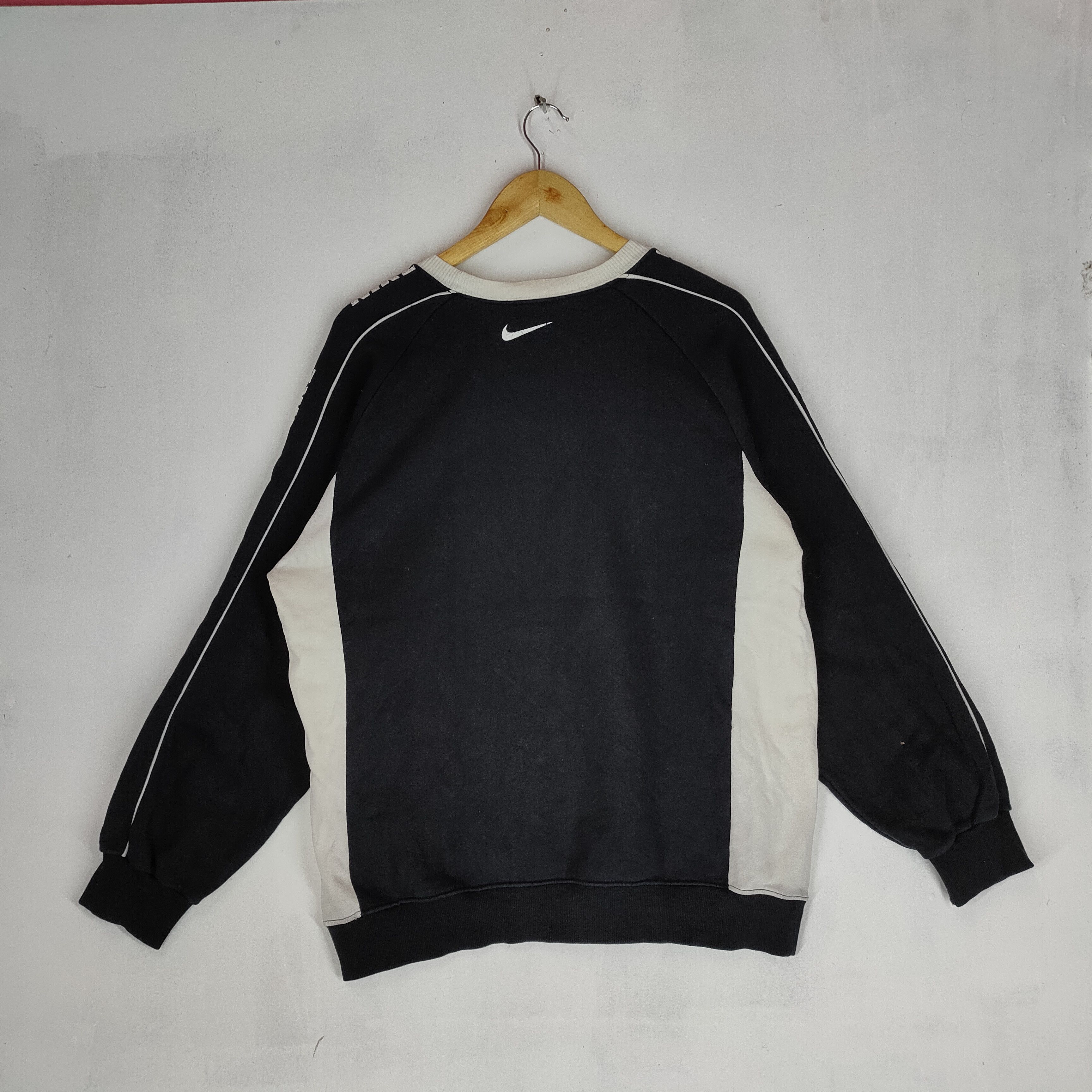 Nike NIKE VINTAGE 90s Big Swoosh Spellout Sleeve Sweatshirt Size US L / EU 52-54 / 3 - 7 Thumbnail