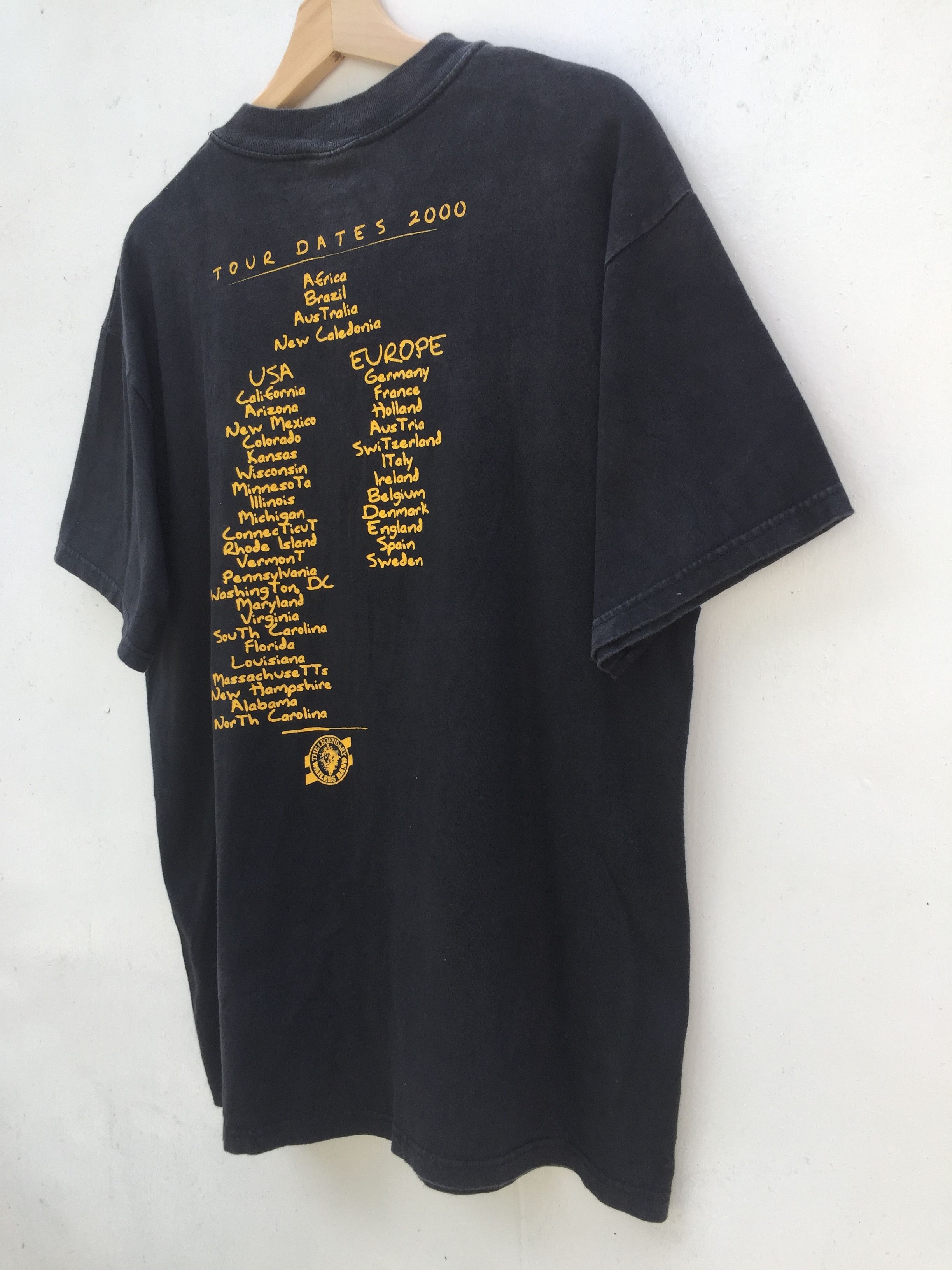 Band Tees Vintage 2000s THE WAILERS BAND Reggae Shirt Size L Size US L / EU 52-54 / 3 - 11 Thumbnail