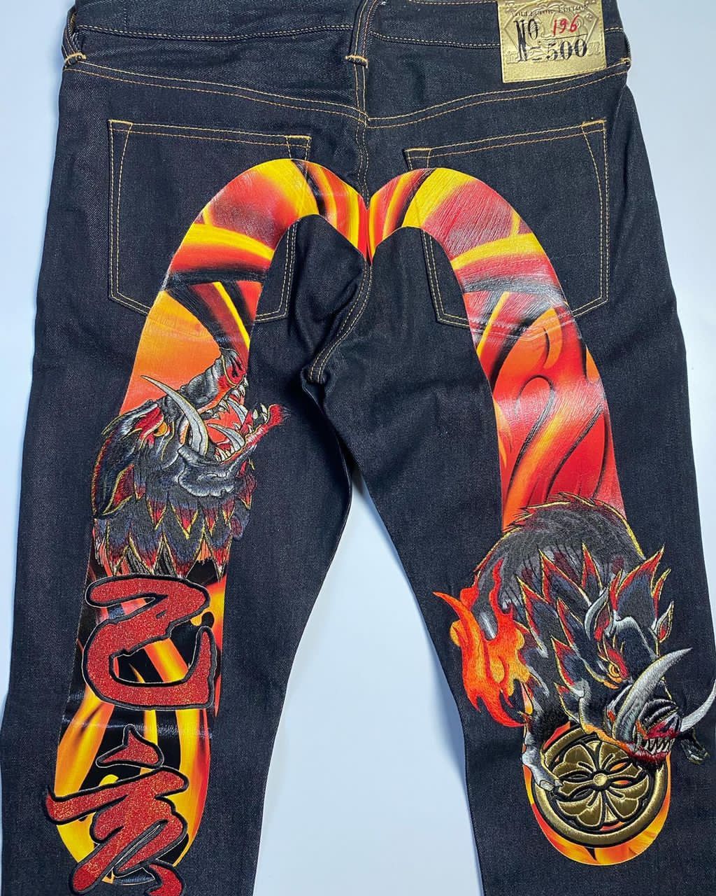 Evisu × Japanese Brand EVISU 2019 GOLD EDITION-YEAR OF PIG JEANS MEN (196/500) Size US 32 / EU 48 - 3 Thumbnail