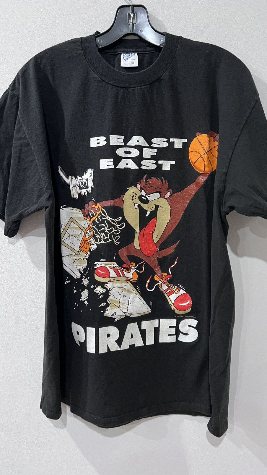 Vintage × Warner Bros 1993 Taz Devil Beast of East Pirates Size XL Size US XL / EU 56 / 4 - 1 Thumbnail