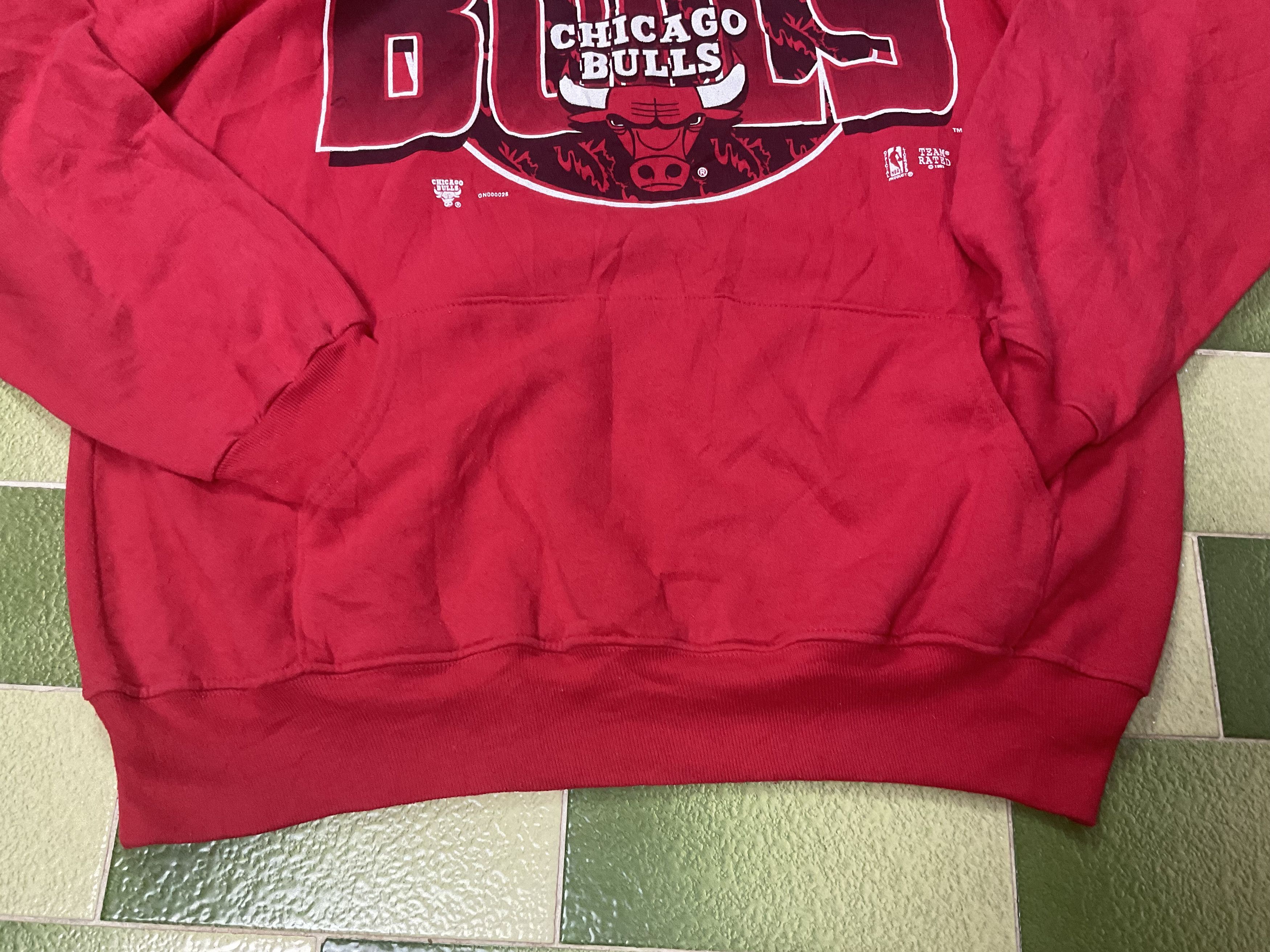 NBA Vintage 1993 NBA Chicago Bulls Pullover Hoodie Pouch Pocket Size US L / EU 52-54 / 3 - 6 Thumbnail