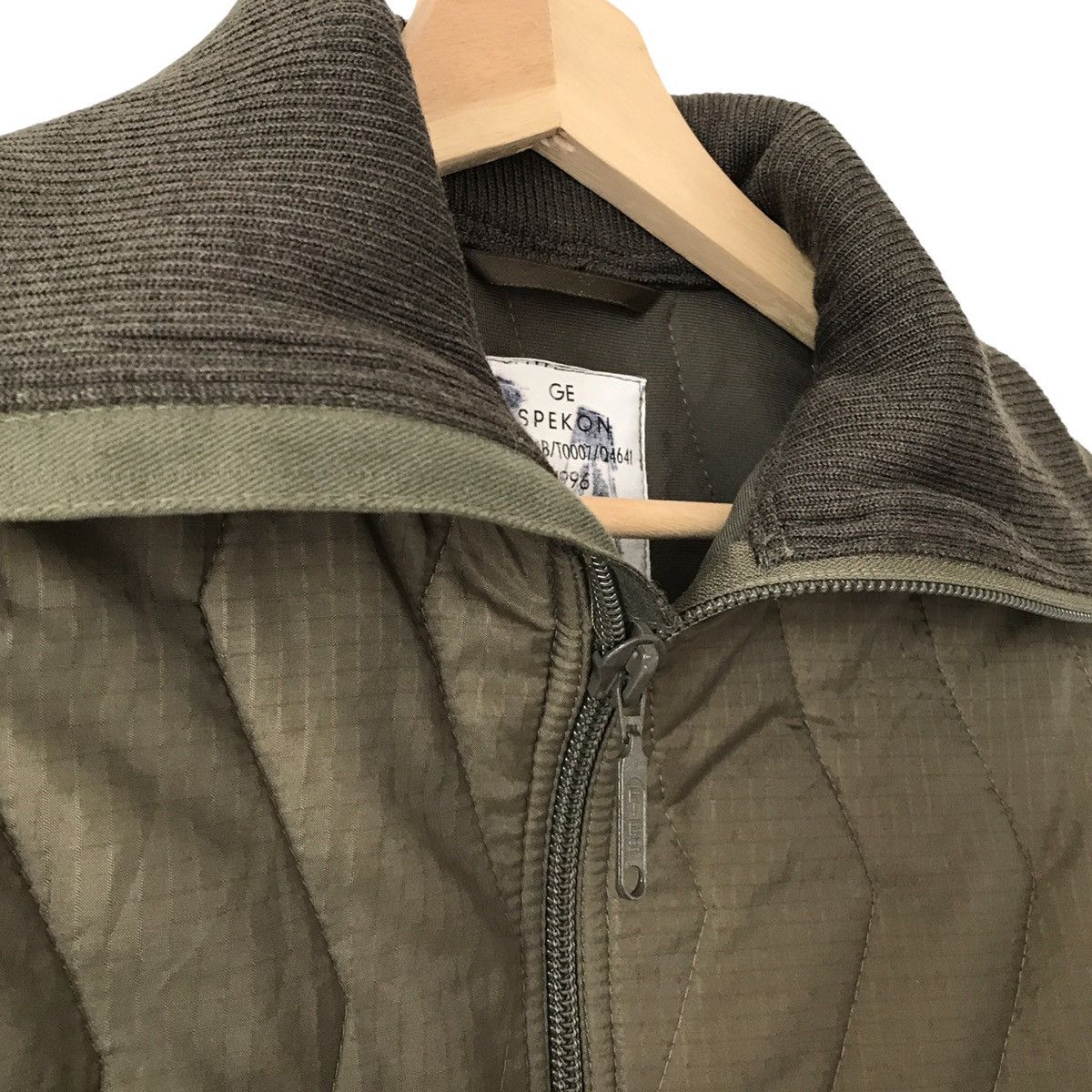 Vintage Authentic Vintage 1996 GE Spekon Germany Army Quilt Jacket Size US L / EU 52-54 / 3 - 5 Thumbnail