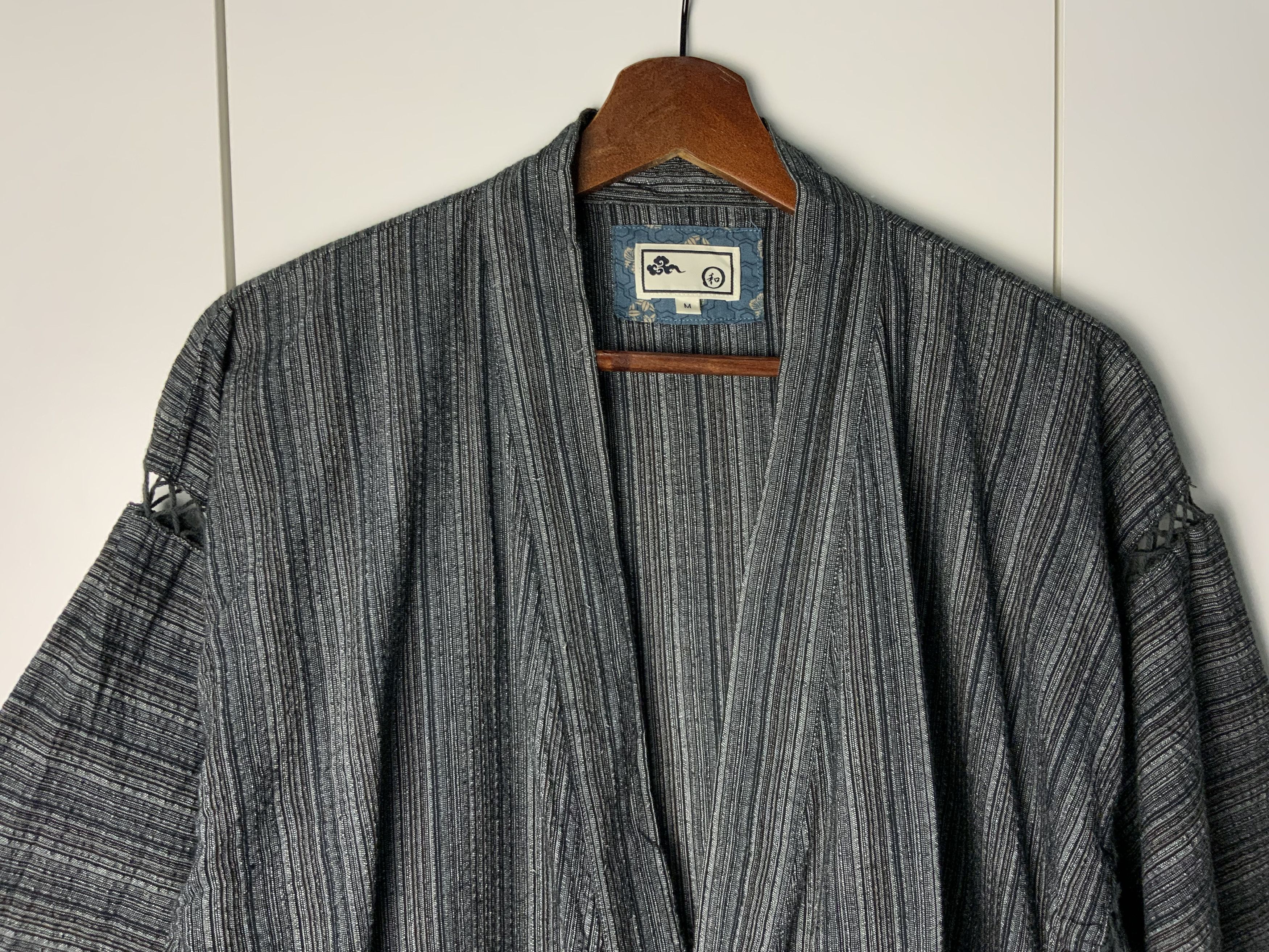 Japanese Brand Vintage Cardigan Kimono Single Pocket Japan Script Size US M / EU 48-50 / 2 - 3 Thumbnail