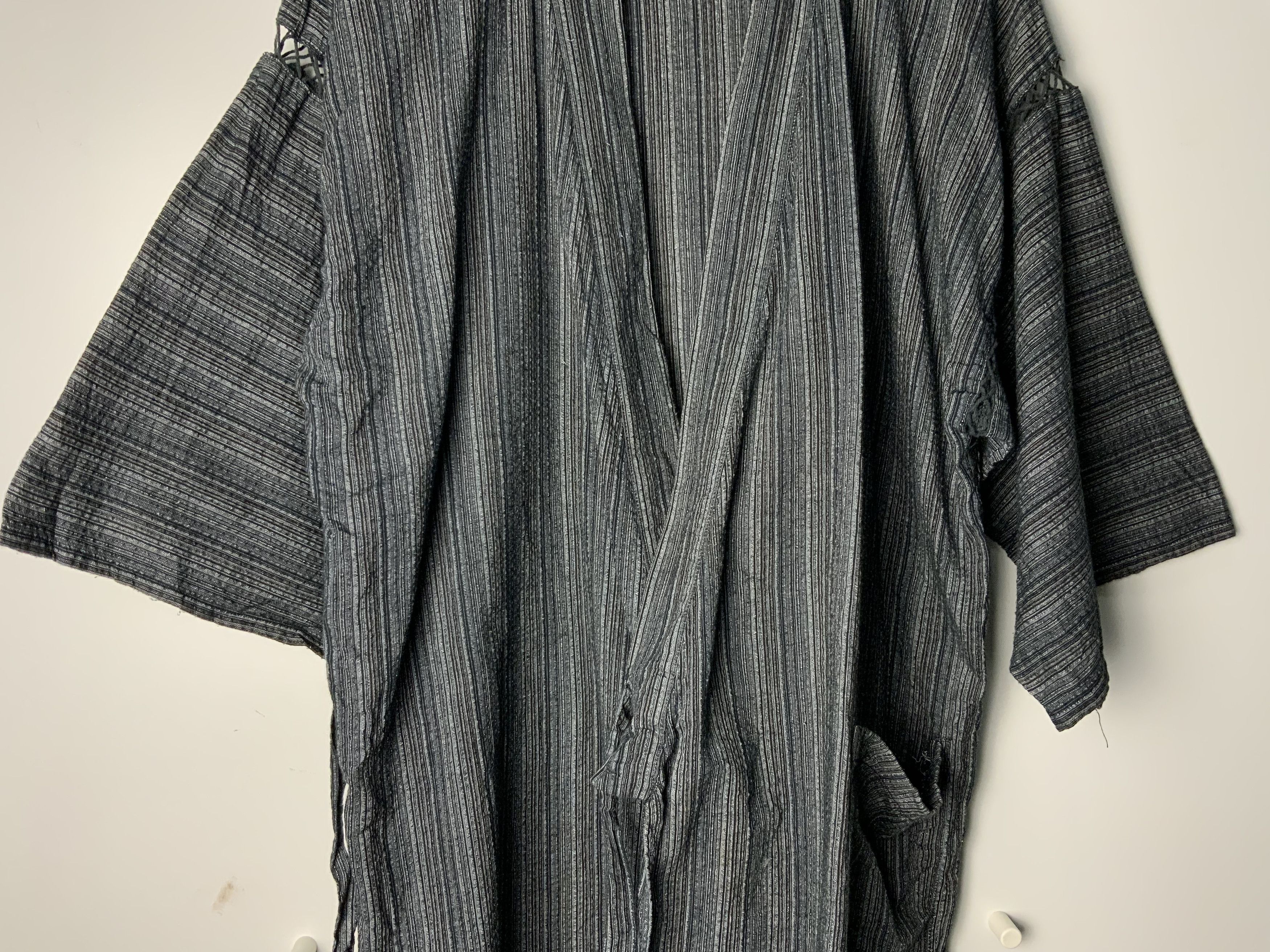 Japanese Brand Vintage Cardigan Kimono Single Pocket Japan Script Size US M / EU 48-50 / 2 - 4 Thumbnail