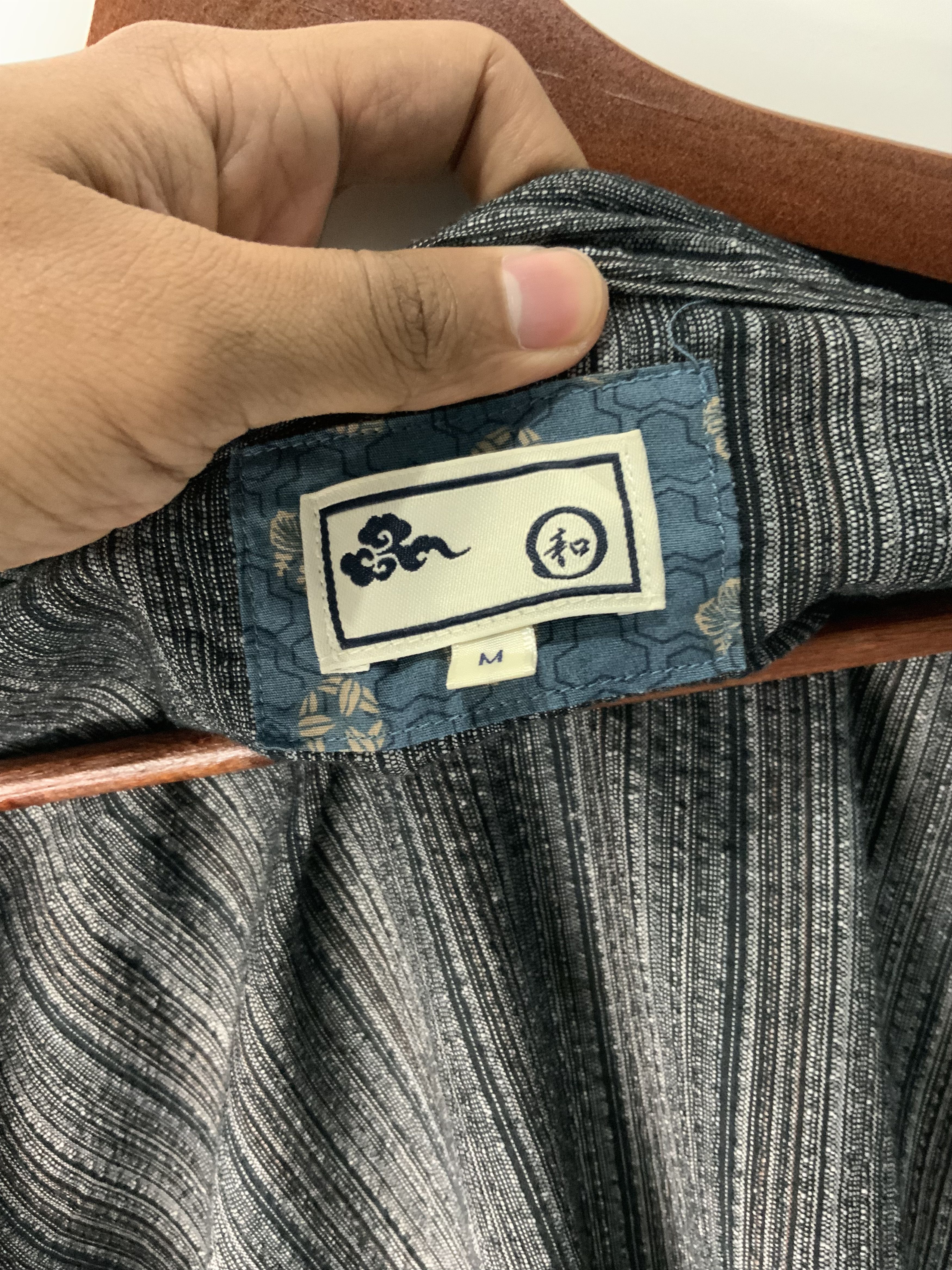 Japanese Brand Vintage Cardigan Kimono Single Pocket Japan Script Size US M / EU 48-50 / 2 - 16 Thumbnail