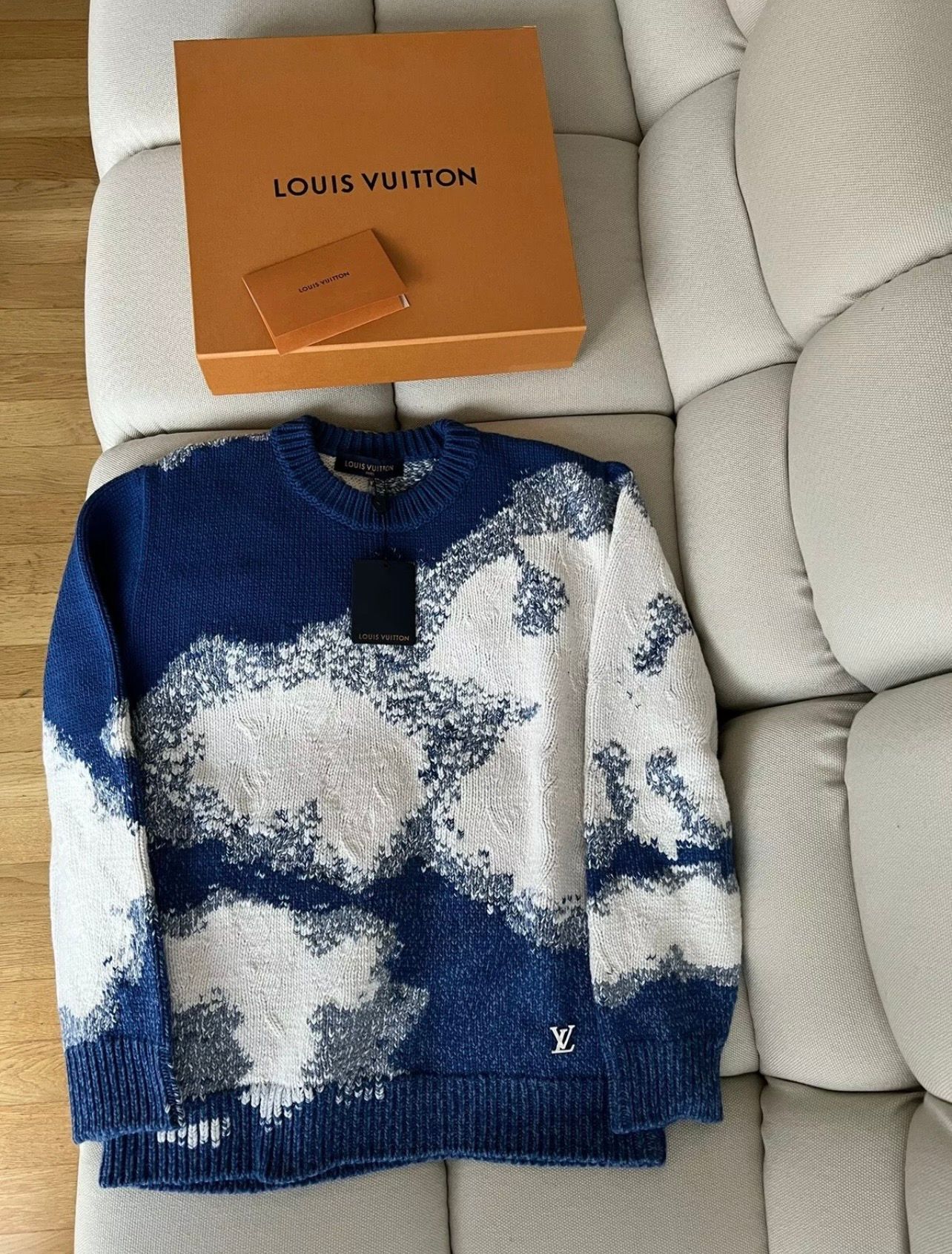 Louis Vuitton VVIP Limited FW'20 Cloud Hand-knit jacquard crewneck