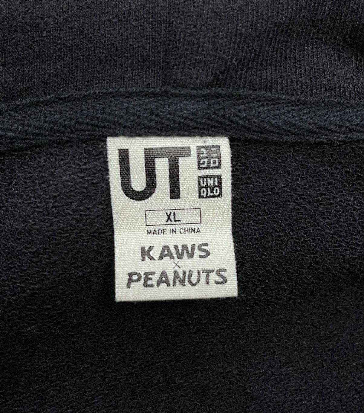 Kaws × Peanuts Vtg JOE KAWS By Uniqlo Black Hoodie Sweater Size US L / EU 52-54 / 3 - 6 Thumbnail