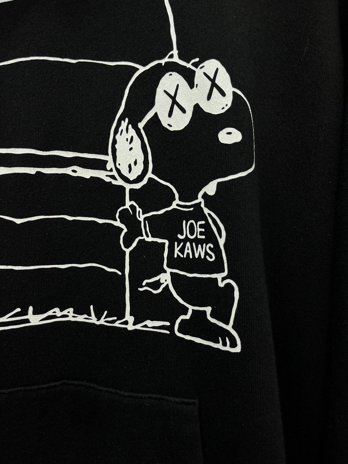 Kaws × Peanuts Vtg JOE KAWS By Uniqlo Black Hoodie Sweater Size US L / EU 52-54 / 3 - 3 Thumbnail