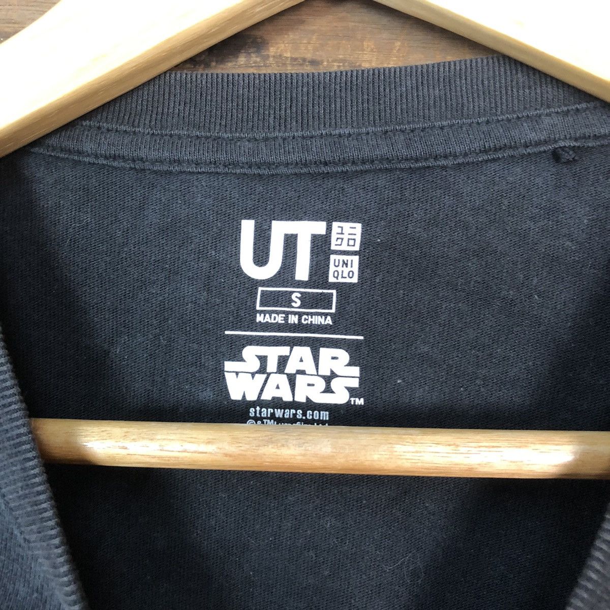 Star Wars × Uniqlo Uniqlo X star wars Black T-Shirt #3460 Size US S / EU 44-46 / 1 - 6 Thumbnail