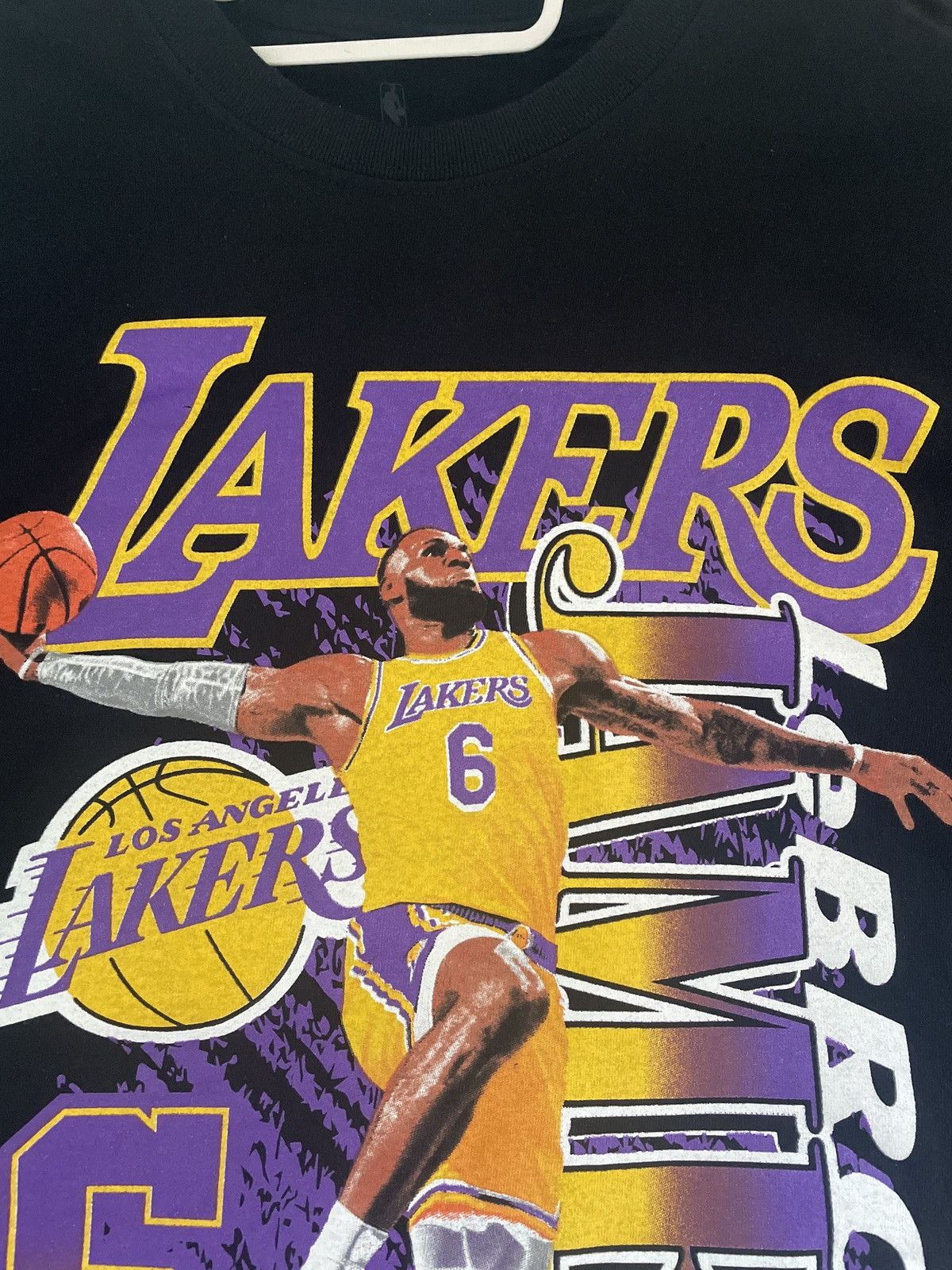 NBA LeBron Lakers tee Size US L / EU 52-54 / 3 - 3 Thumbnail